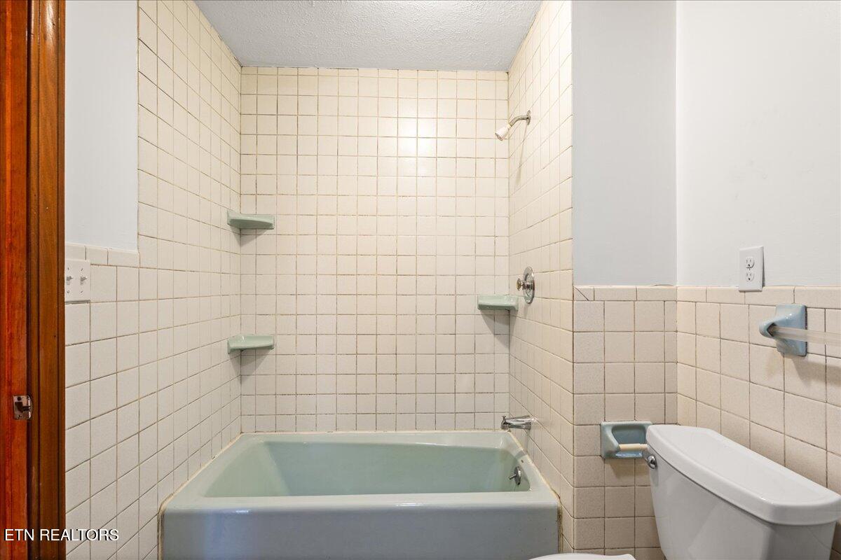 261 Lance Lane Lafollette TN 37766