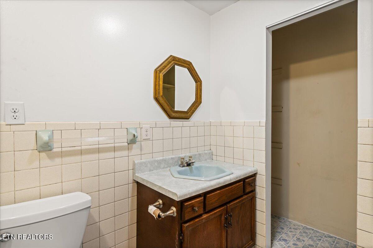 261 Lance Lane Lafollette TN 37766