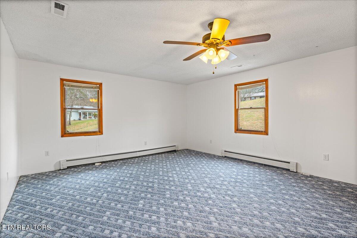 261 Lance Lane Lafollette TN 37766