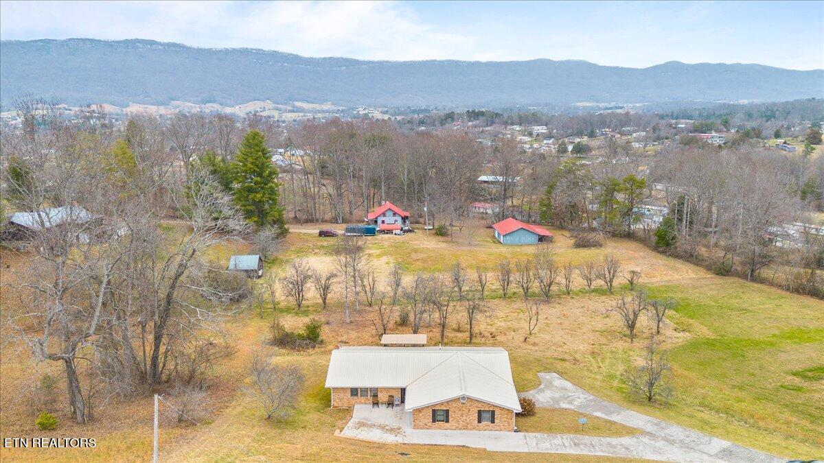 261 Lance Lane Lafollette TN 37766