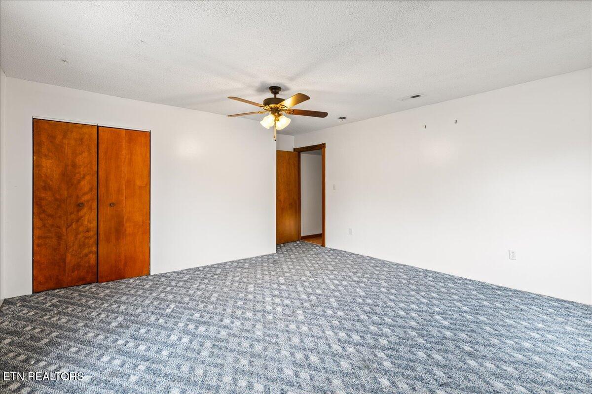 261 Lance Lane Lafollette TN 37766