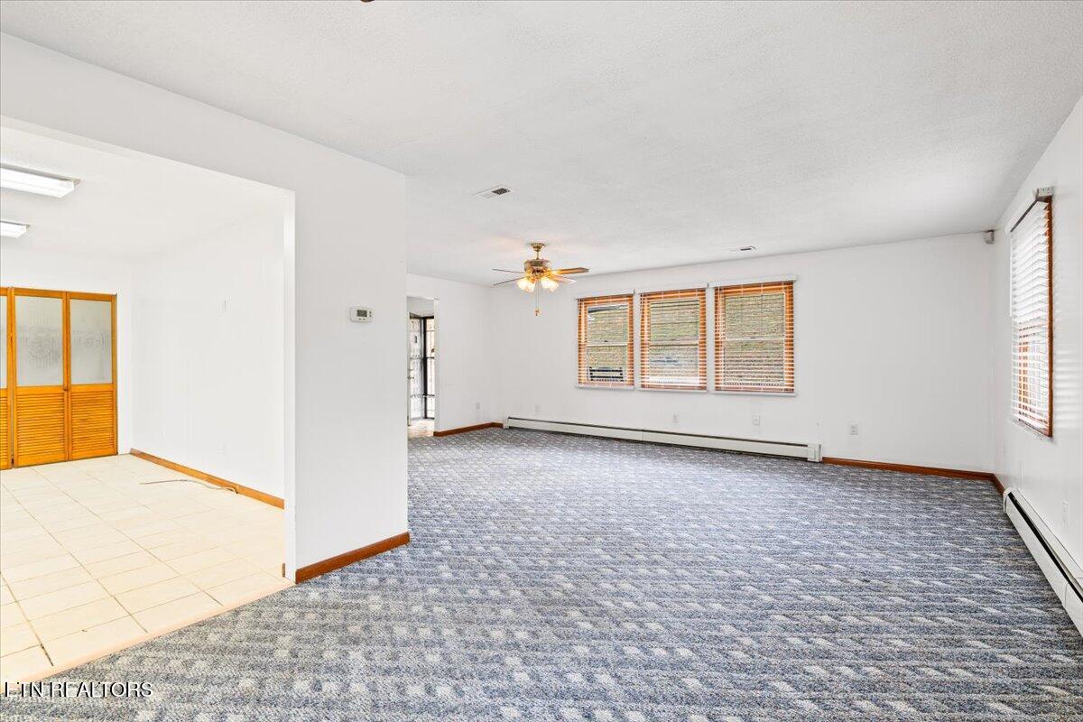 261 Lance Lane Lafollette TN 37766