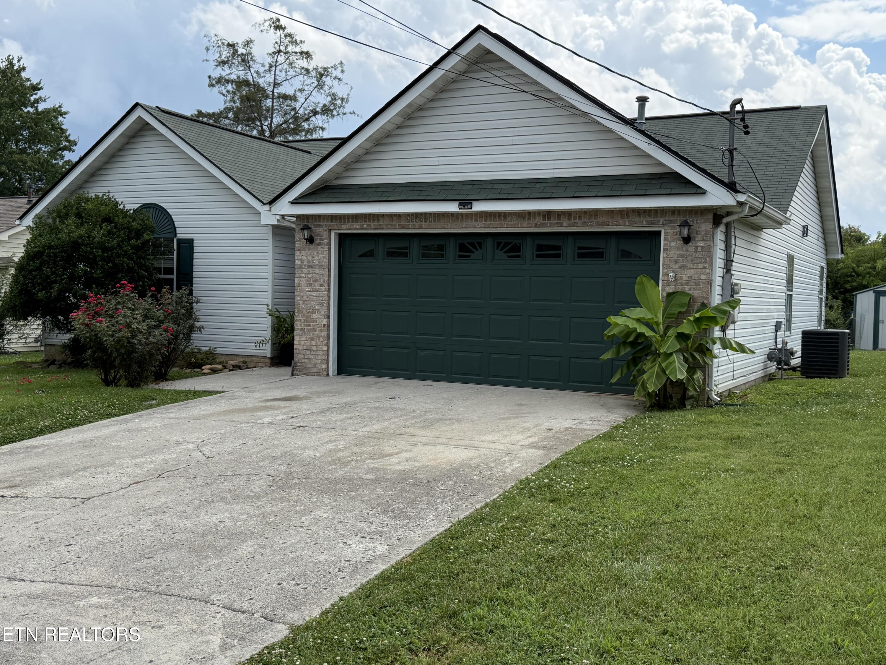 6829 Saint Croix Lane Knoxville TN 37918