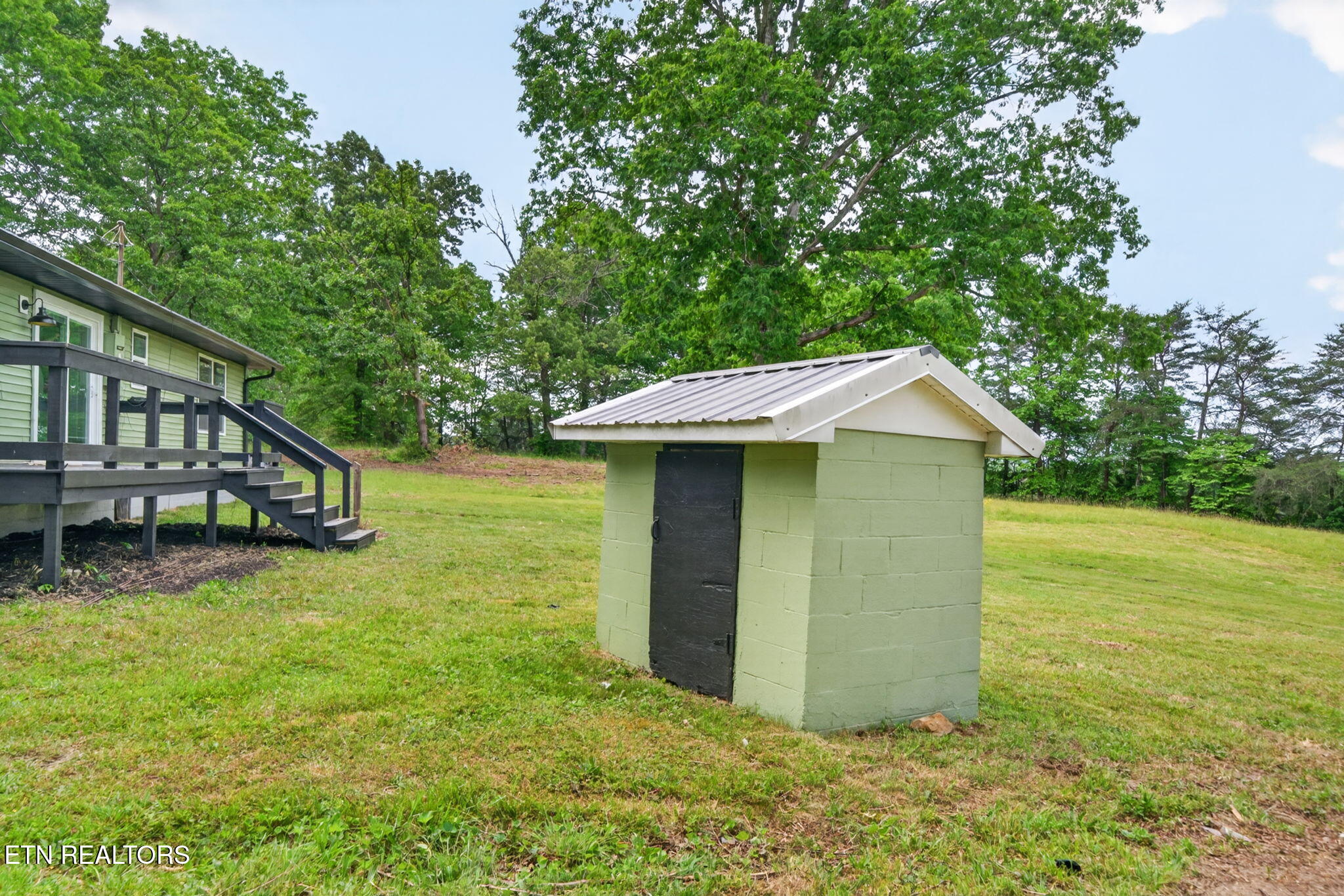 4097 Hanging Limb Highway Monterey TN 38574