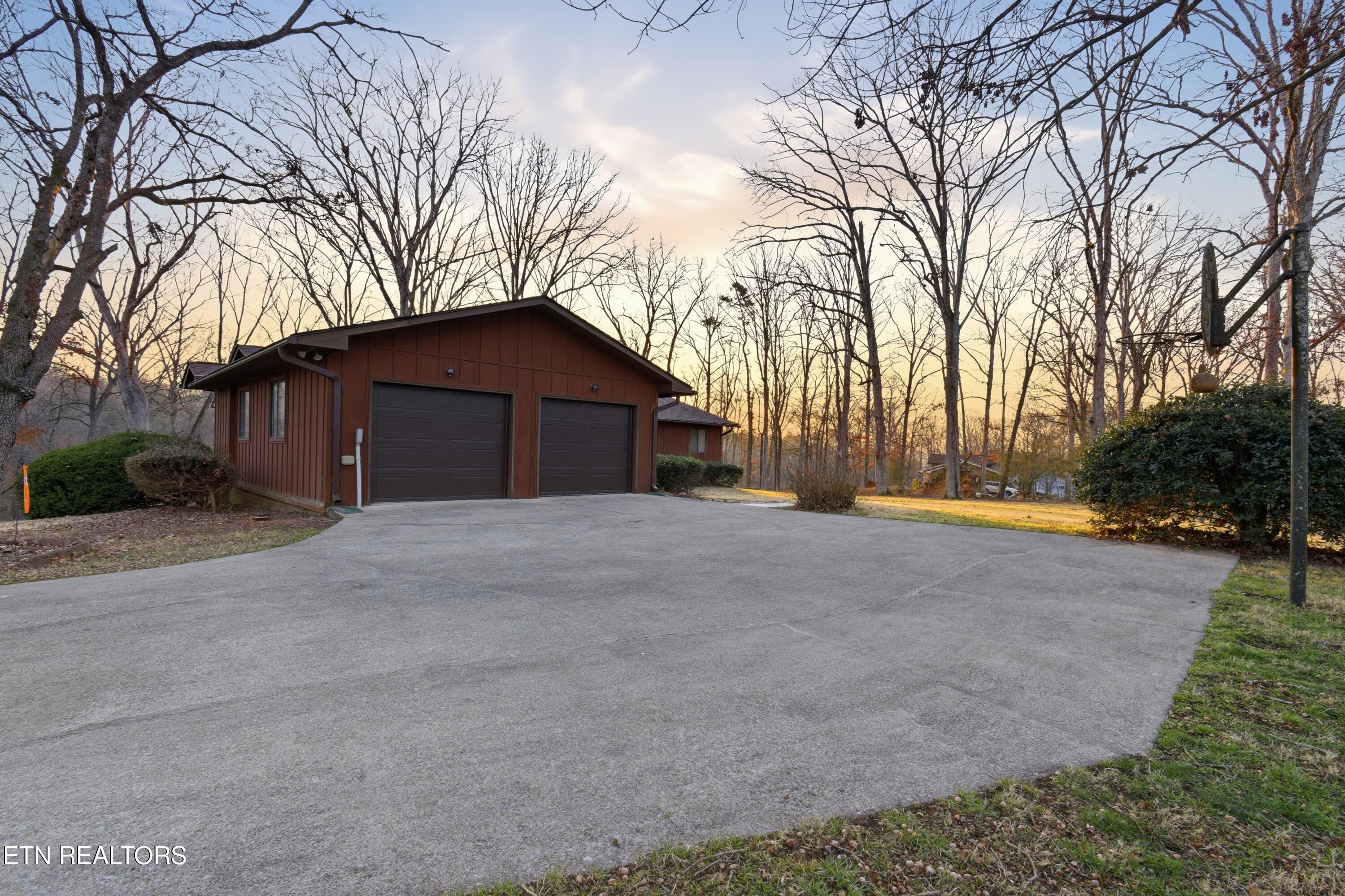 8805 Prairie Schooner Circle Soddy-daisy TN 37379