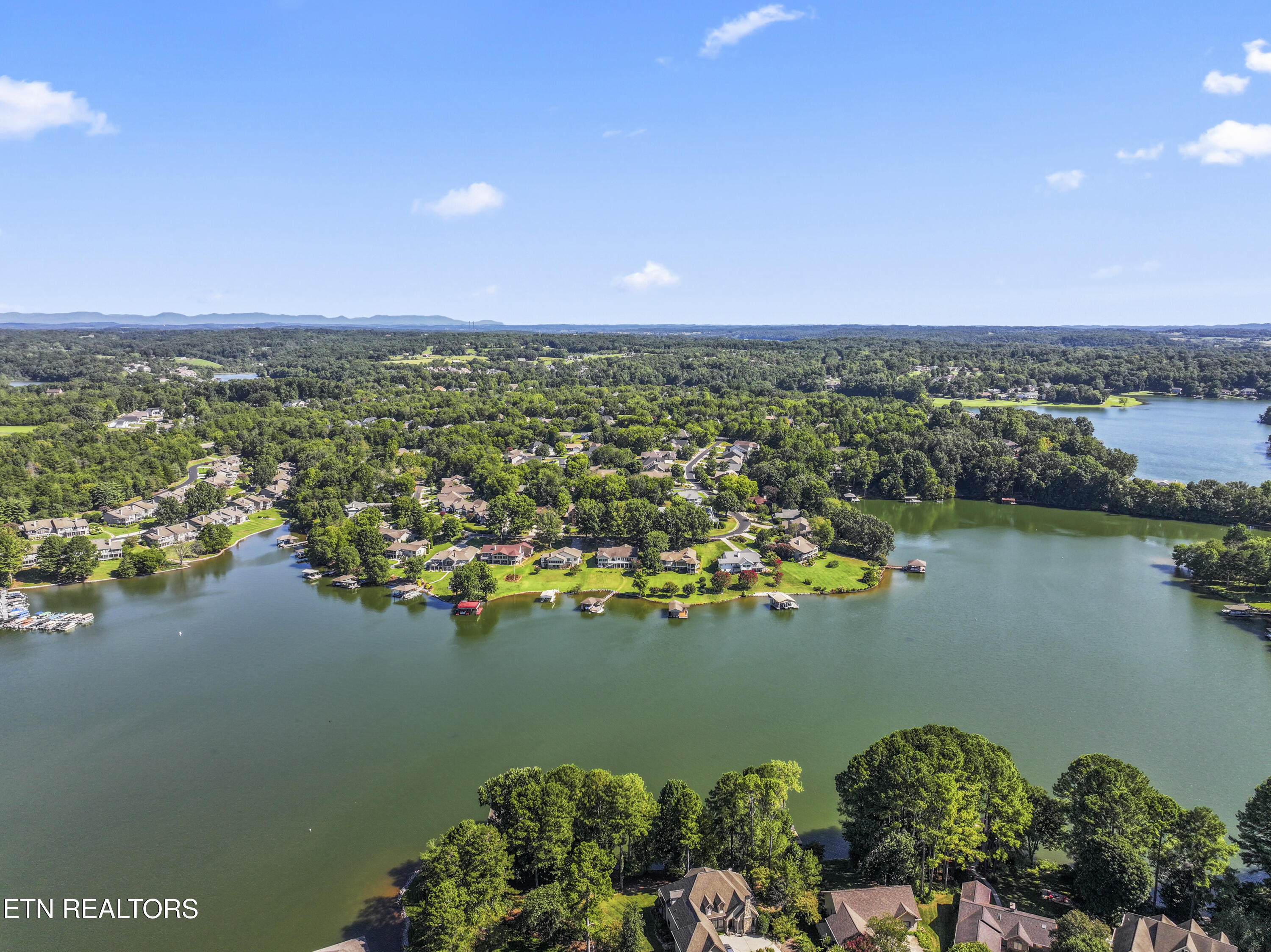 208 Mialaquo Circle Loudon TN 37774
