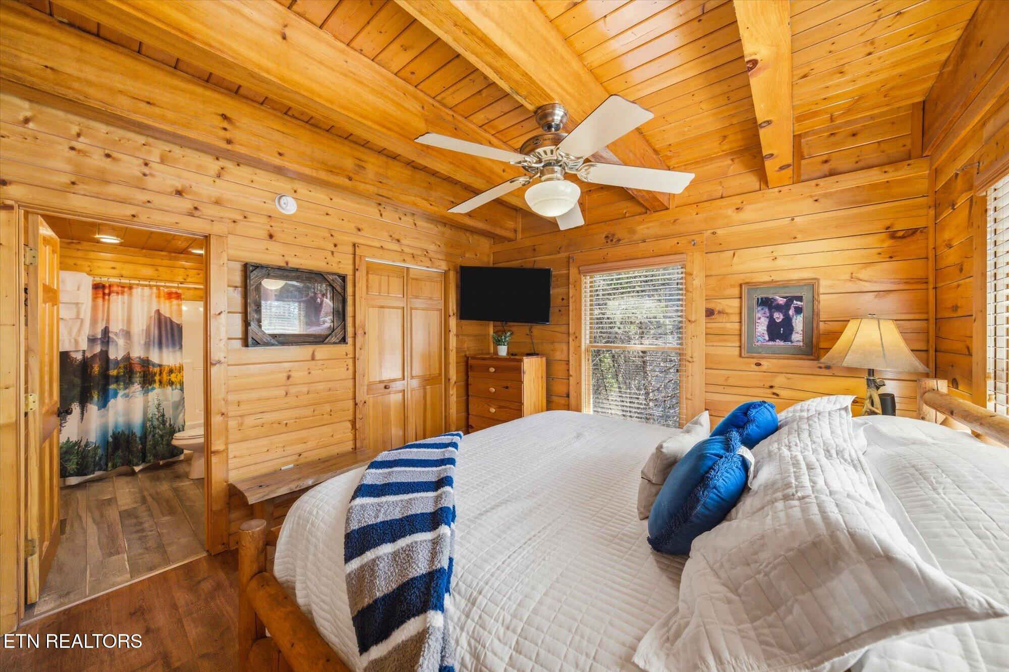 741 Chickasaw Gap Way Pigeon Forge TN 37863