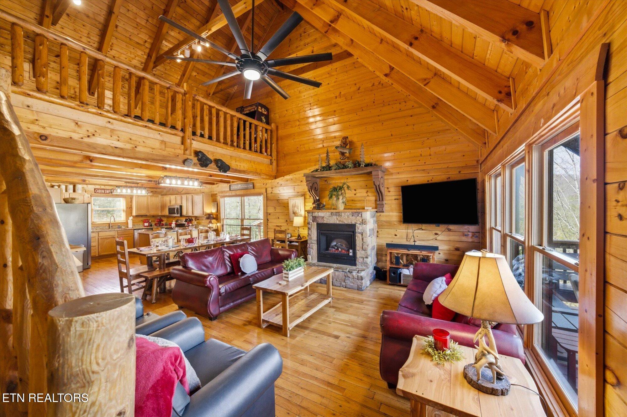 741 Chickasaw Gap Way Pigeon Forge TN 37863