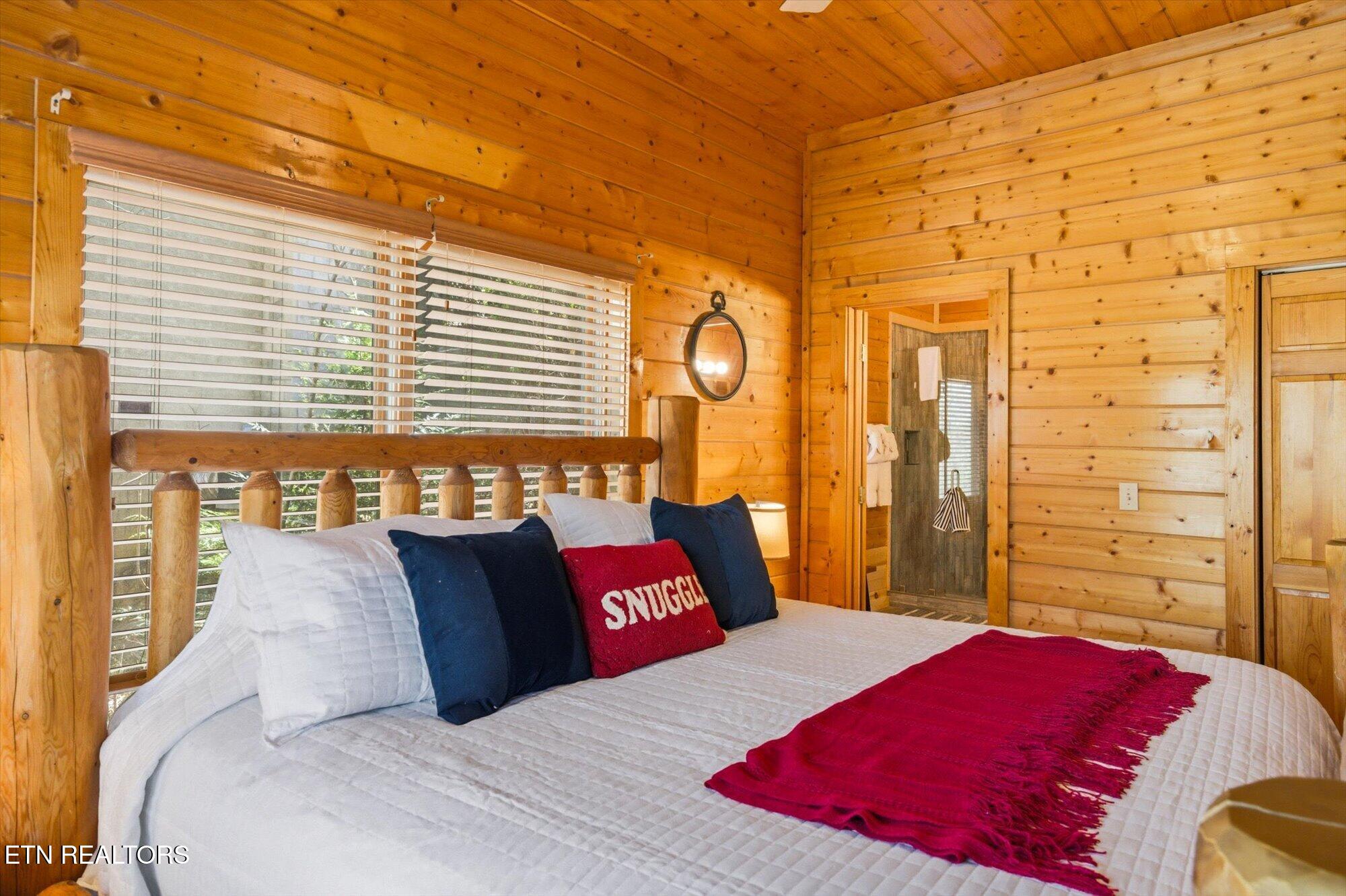 741 Chickasaw Gap Way Pigeon Forge TN 37863