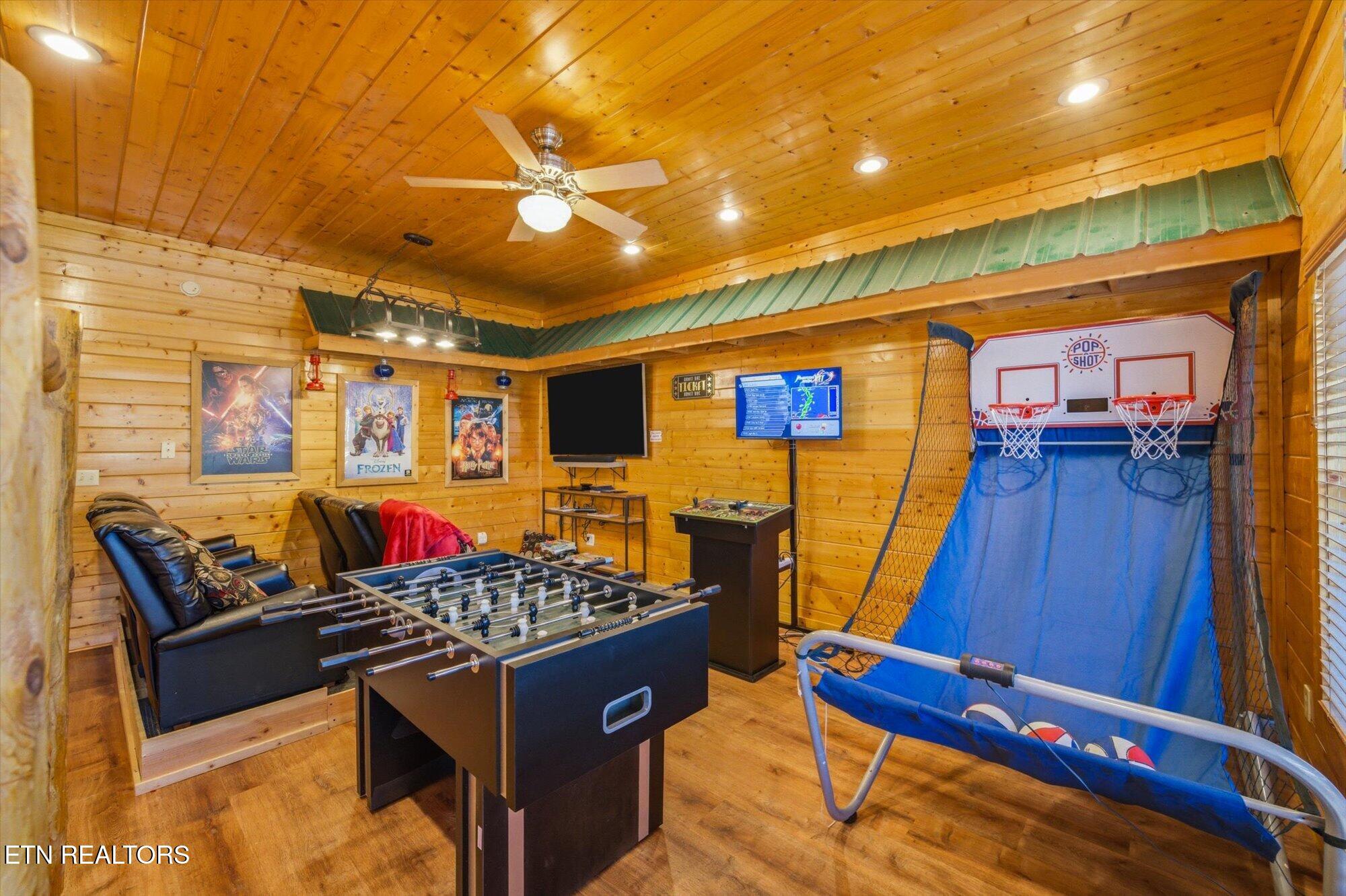 741 Chickasaw Gap Way Pigeon Forge TN 37863