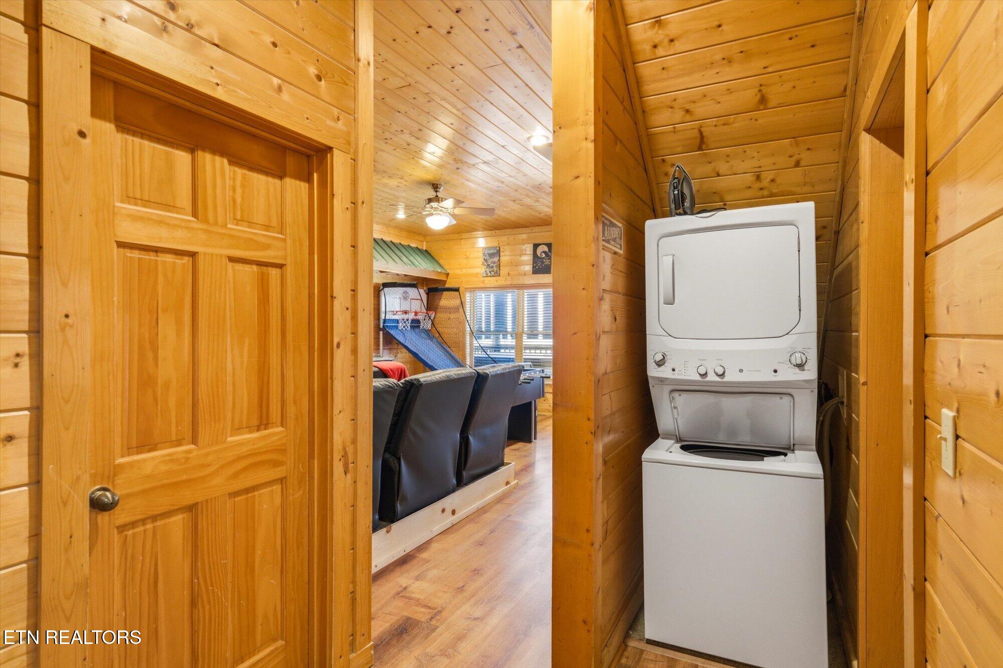741 Chickasaw Gap Way Pigeon Forge TN 37863