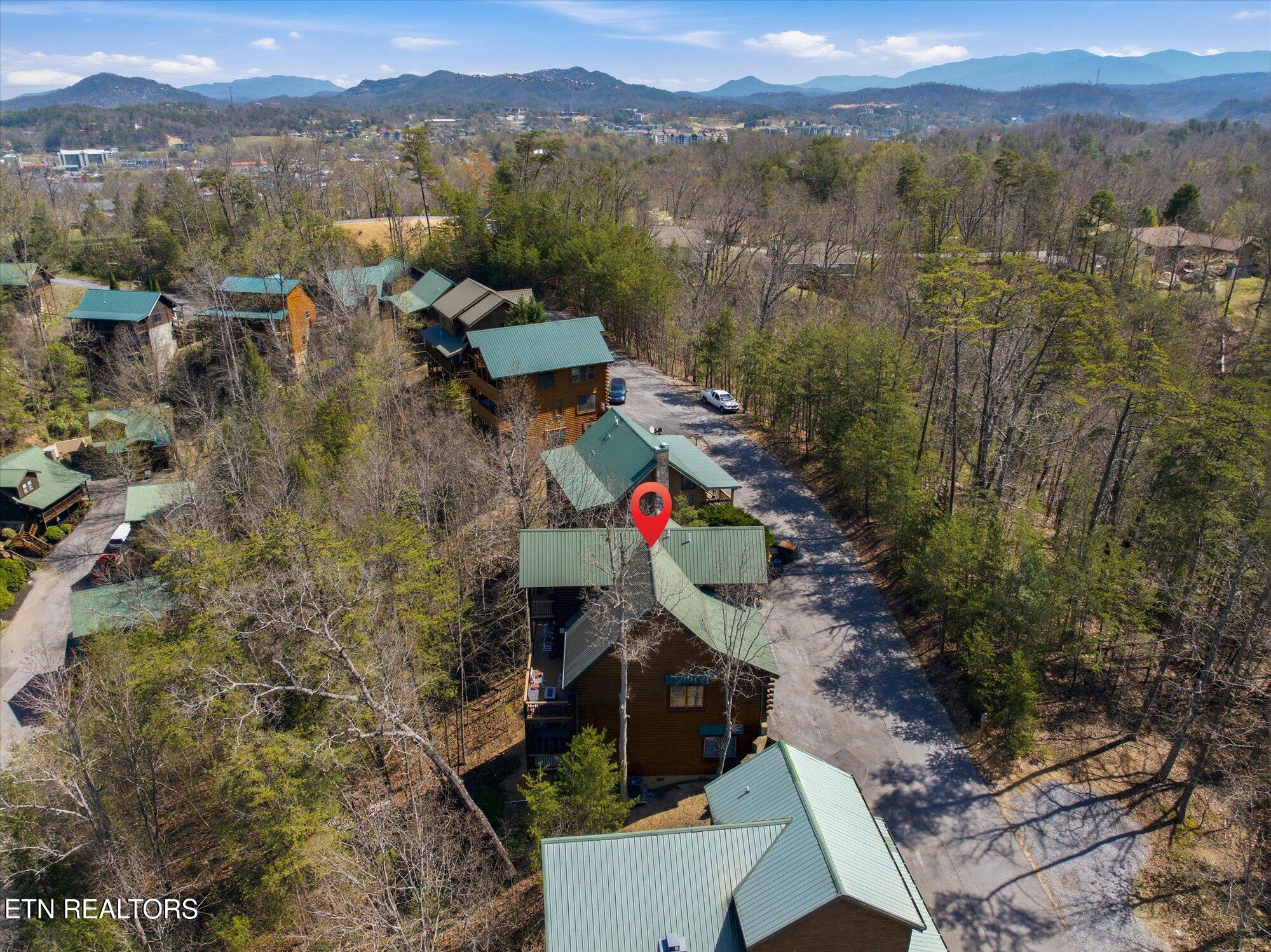 741 Chickasaw Gap Way Pigeon Forge TN 37863