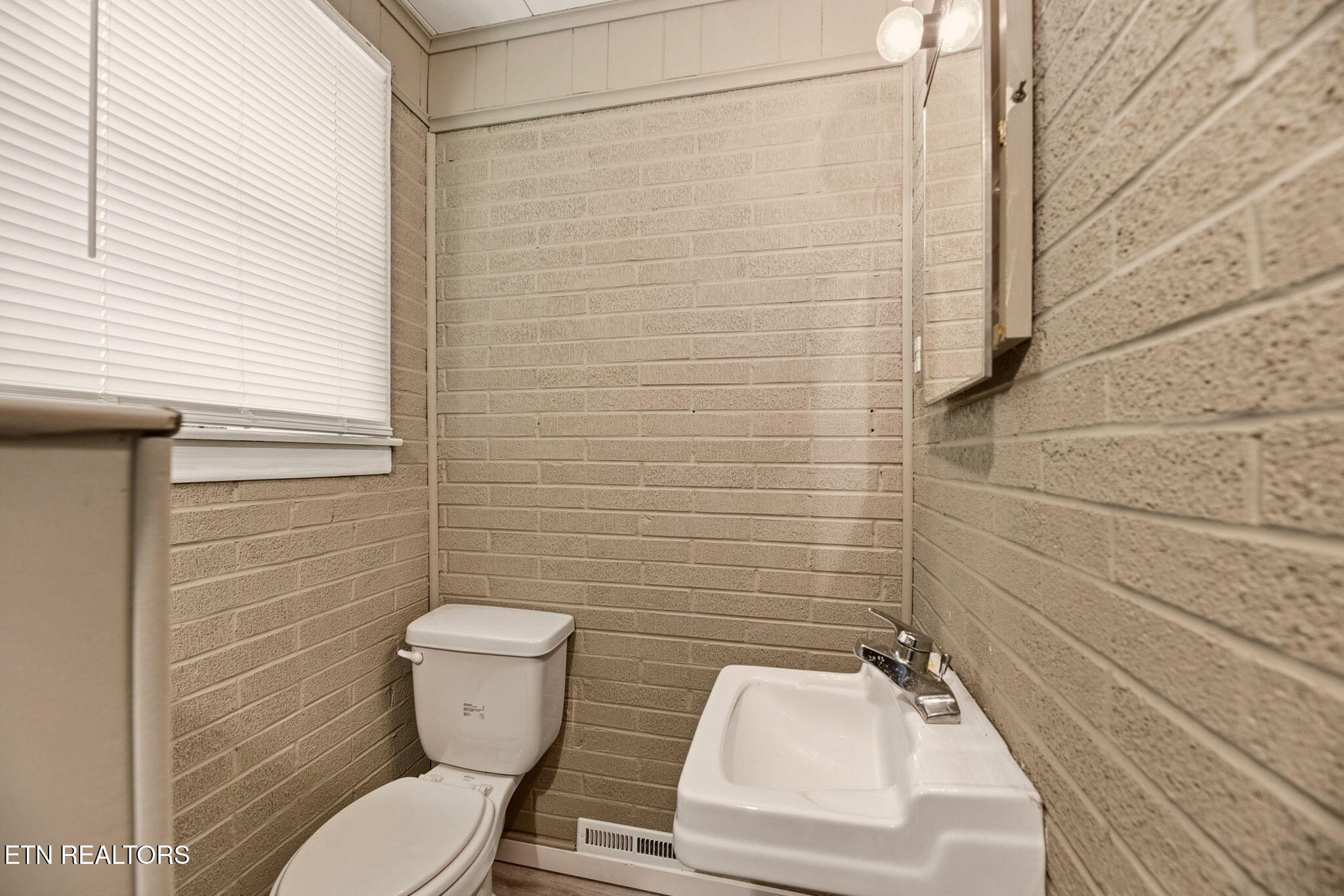 3325 Lobetti Road Knoxville TN 37931