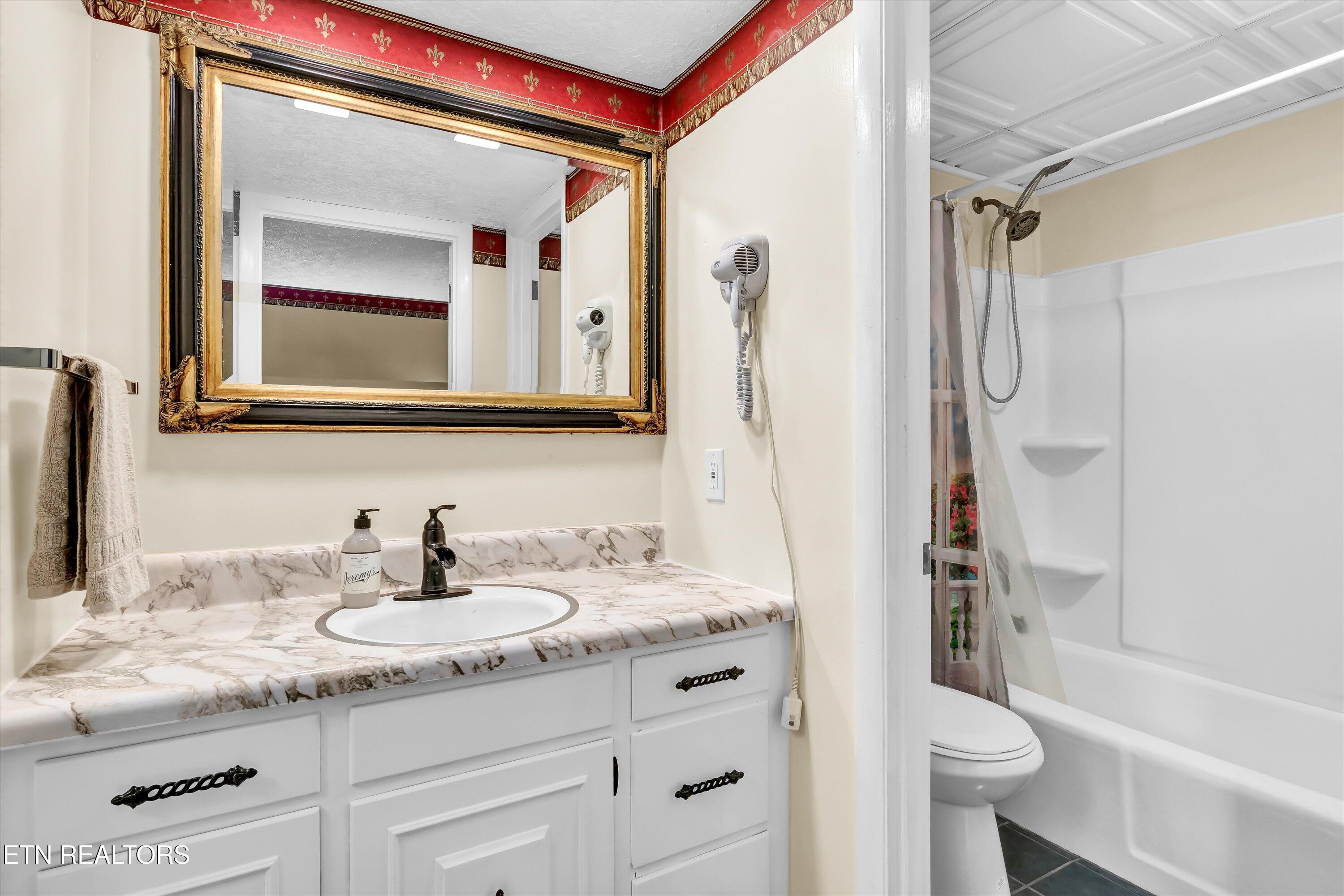 3950 Castle Road Gatlinburg TN 37738