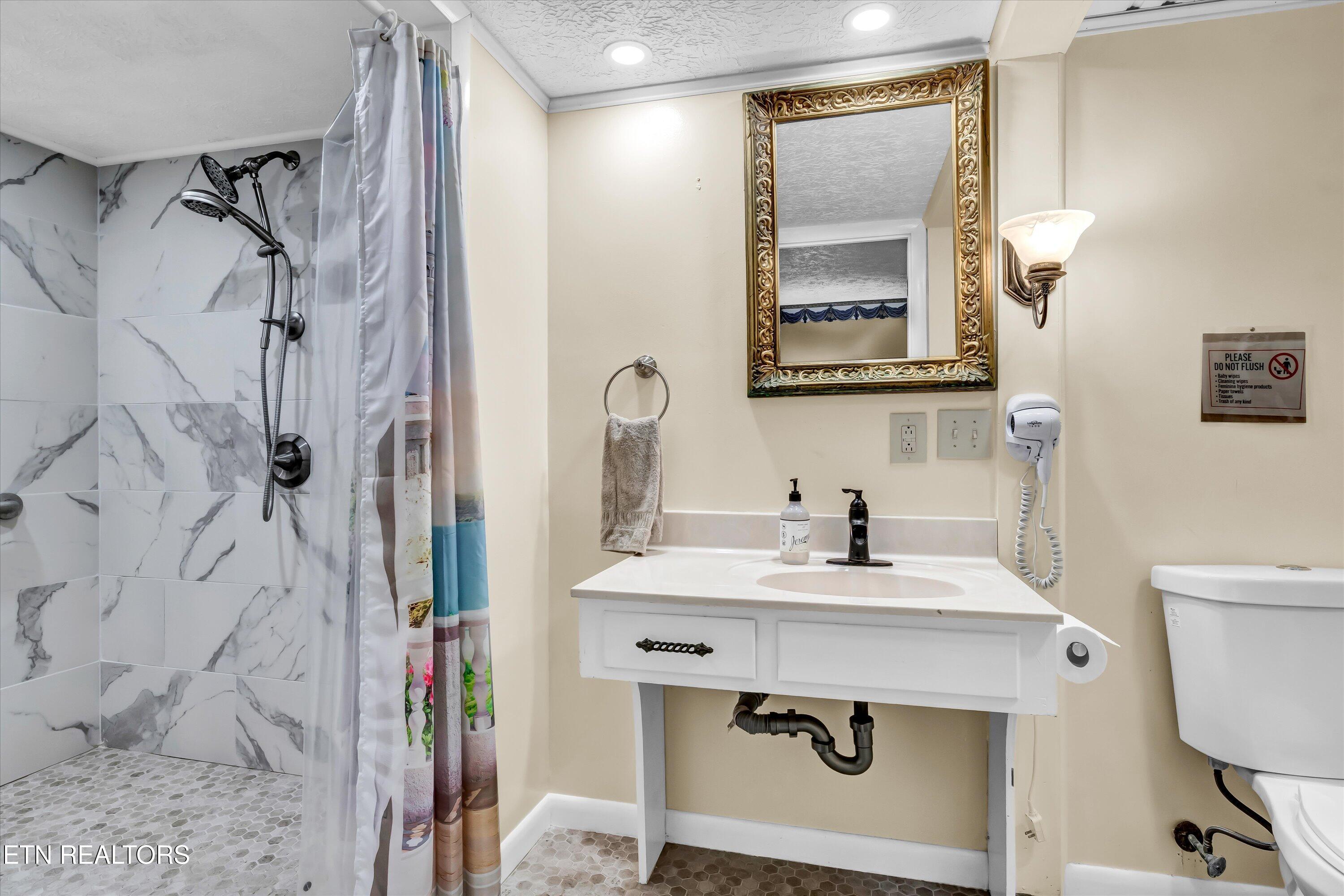 3950 Castle Road Gatlinburg TN 37738