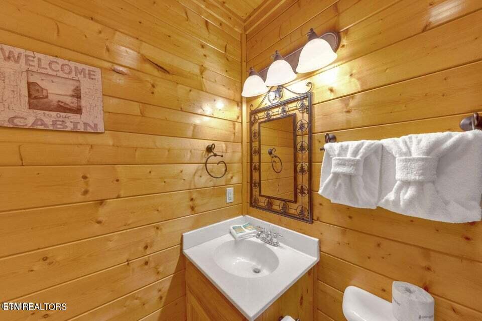 2835 White Oak Ridge Lane Sevierville TN 37862