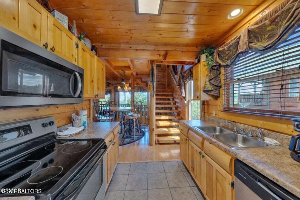 2835 White Oak Ridge Lane Sevierville TN 37862