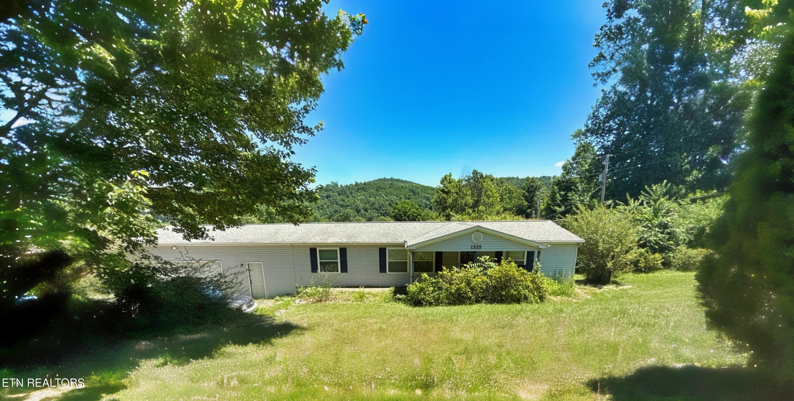 1325 Sharp Lane Caryville TN 37714