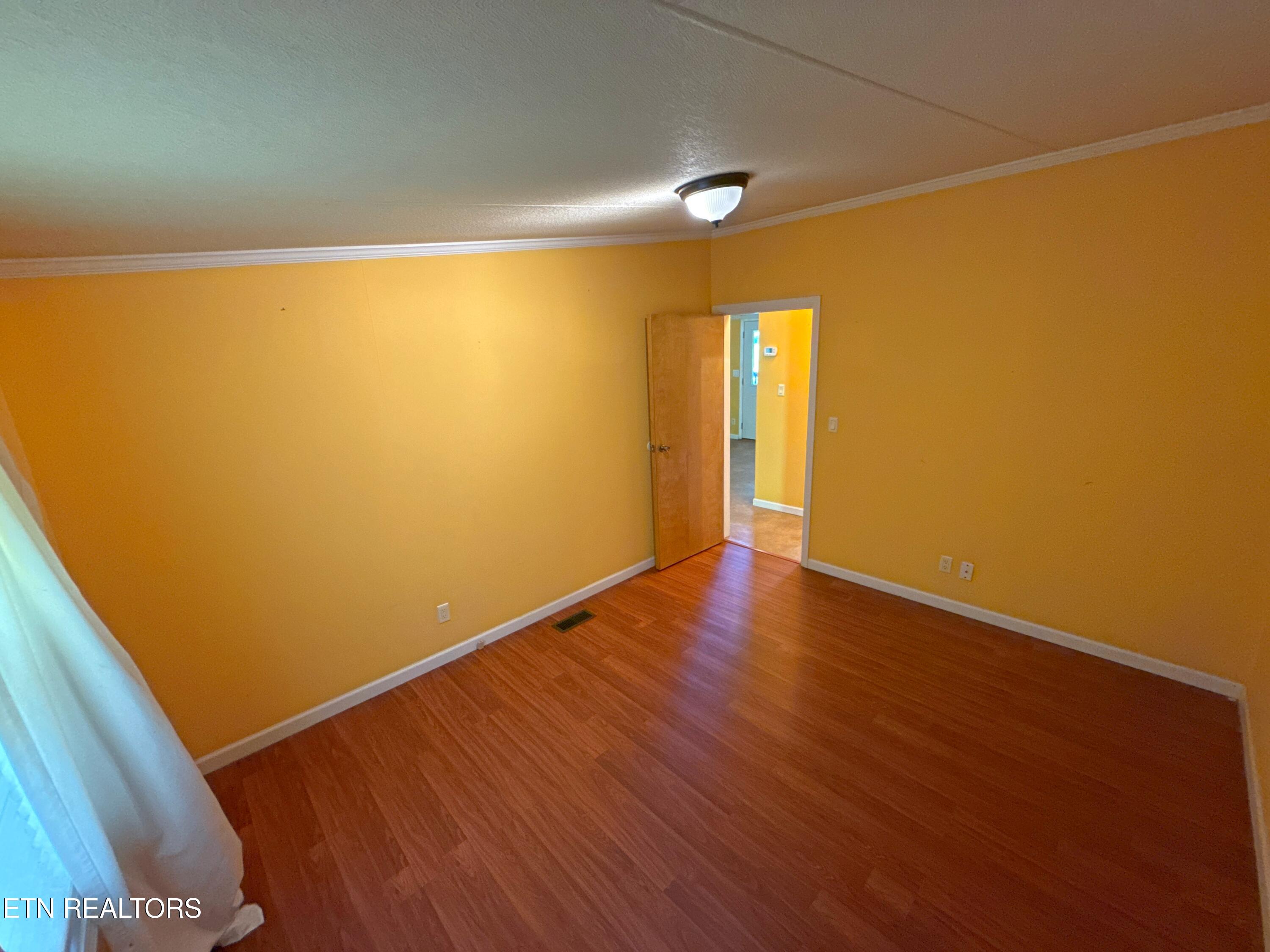 1325 Sharp Lane Caryville TN 37714