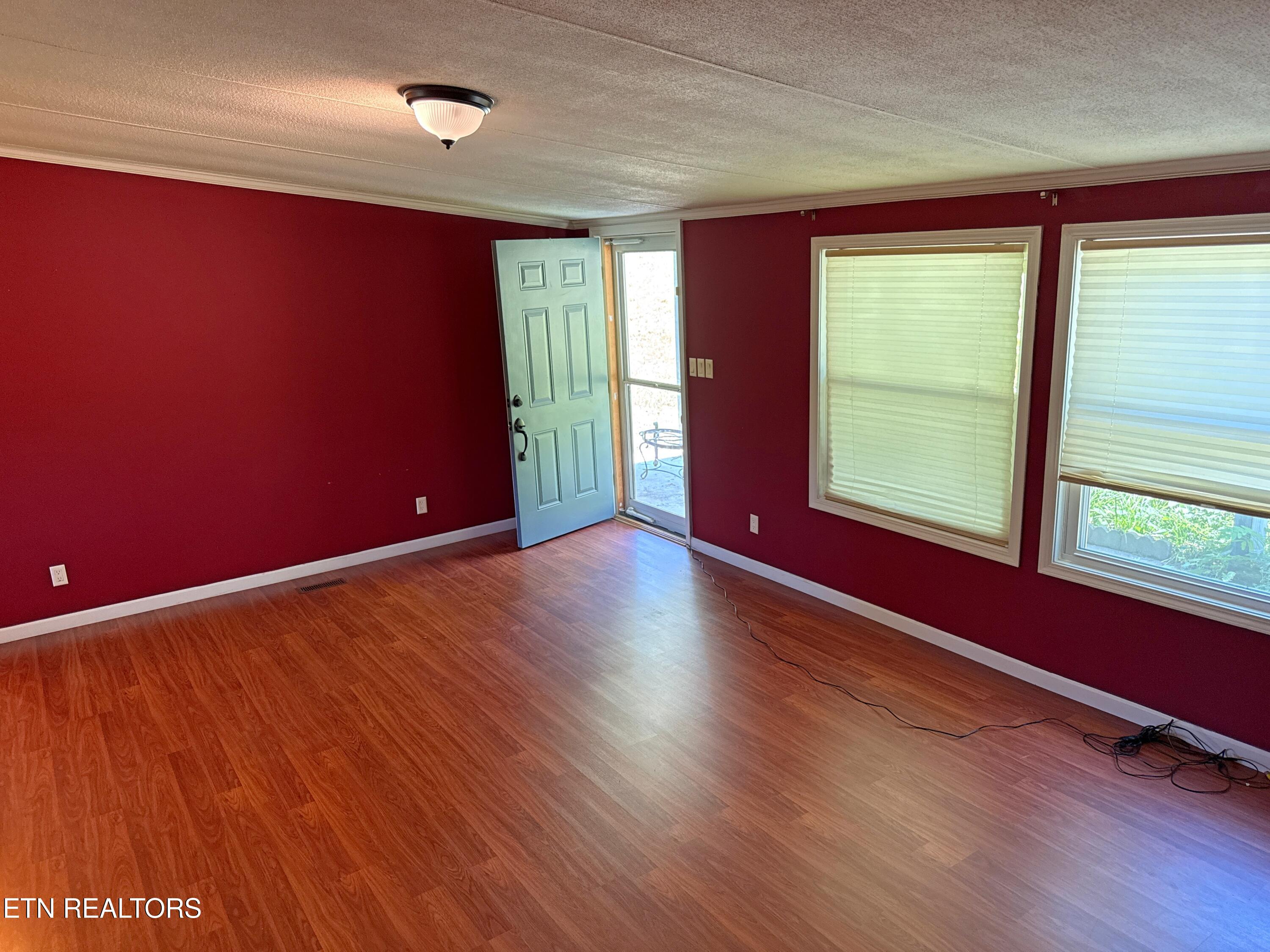 1325 Sharp Lane Caryville TN 37714