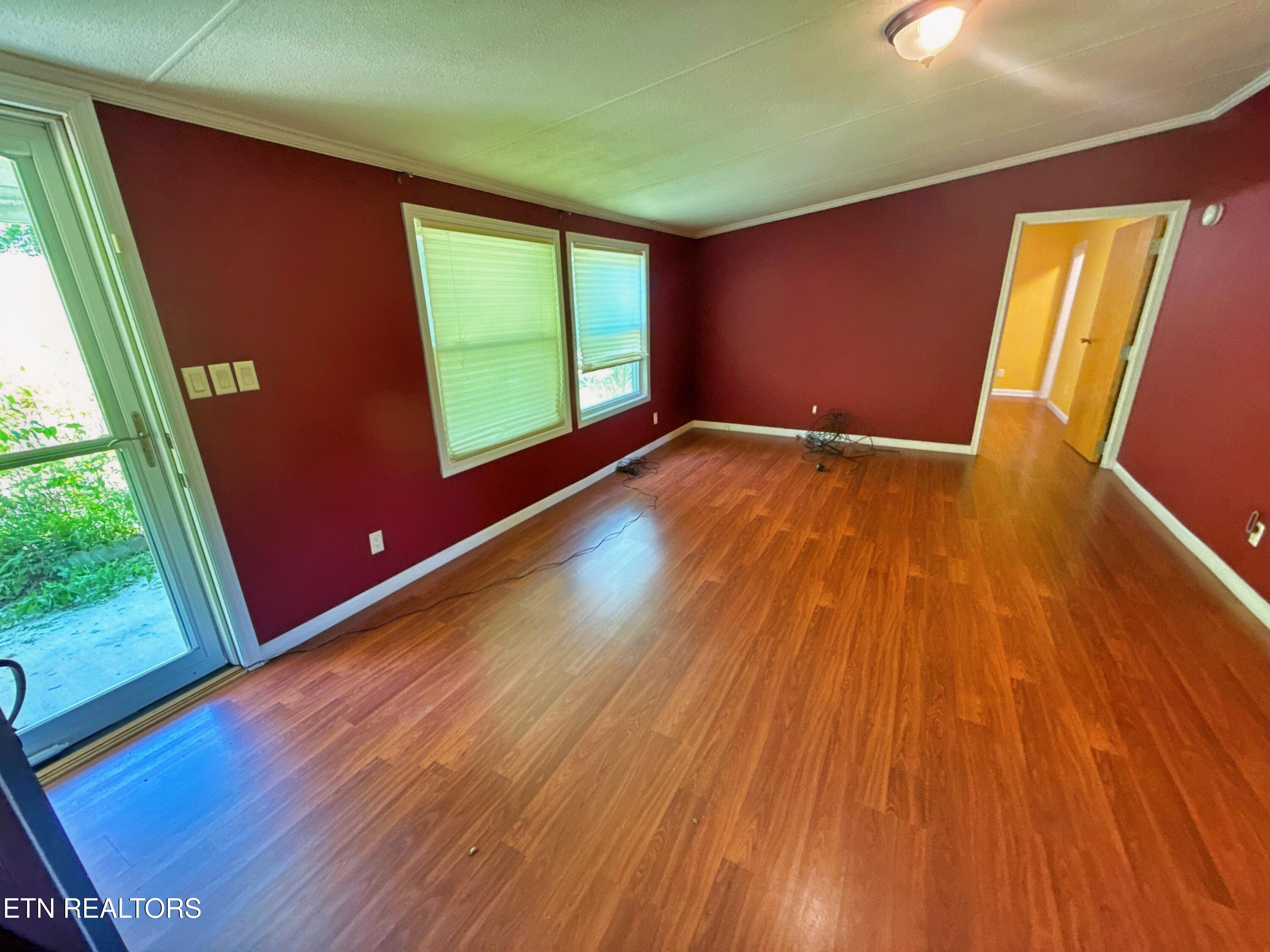 1325 Sharp Lane Caryville TN 37714