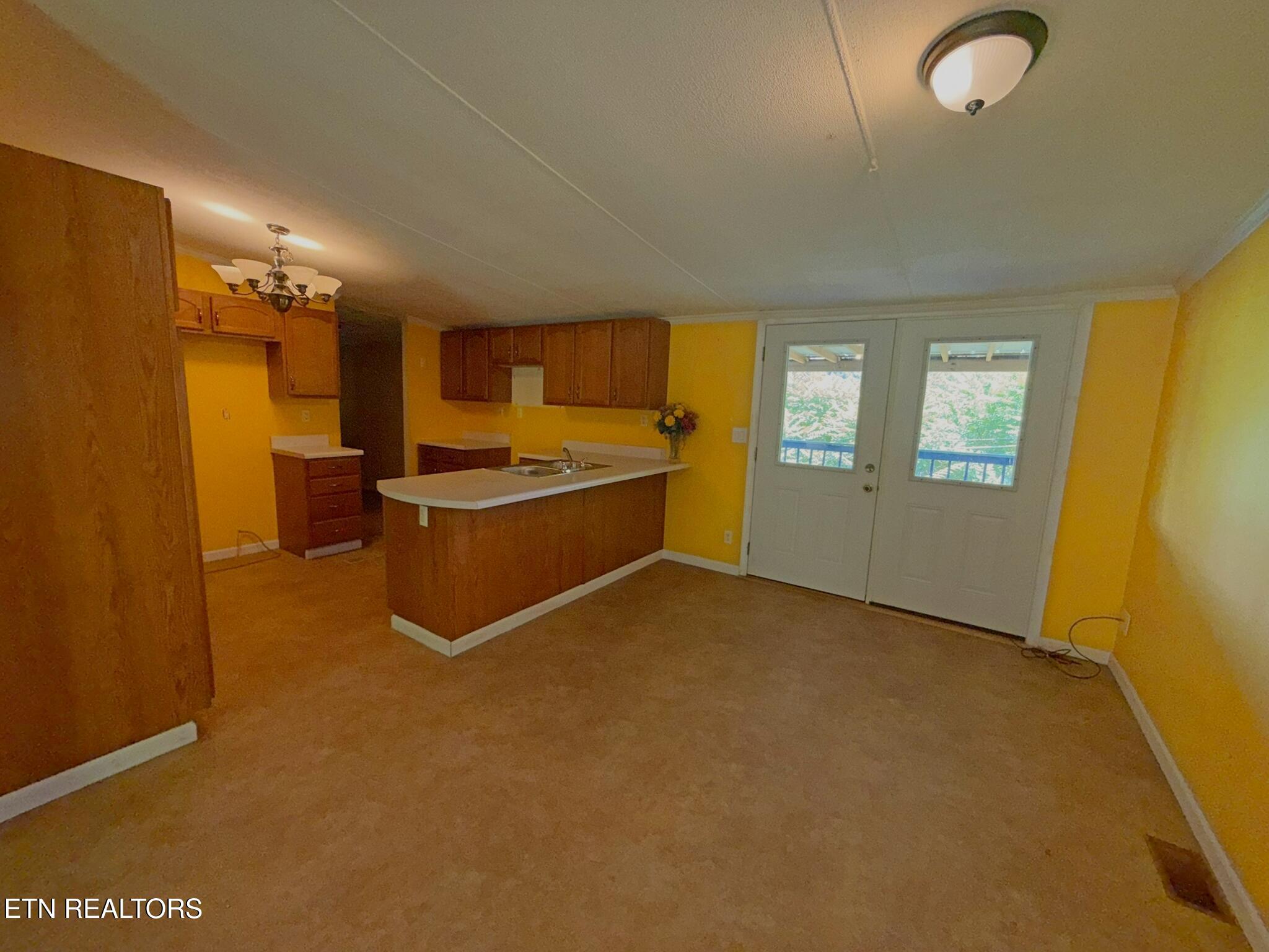 1325 Sharp Lane Caryville TN 37714