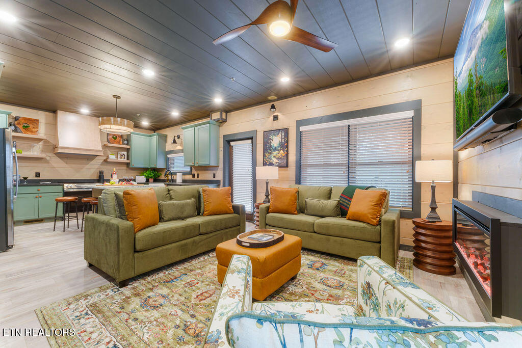 625 Summer Valley Way Sevierville TN 37862