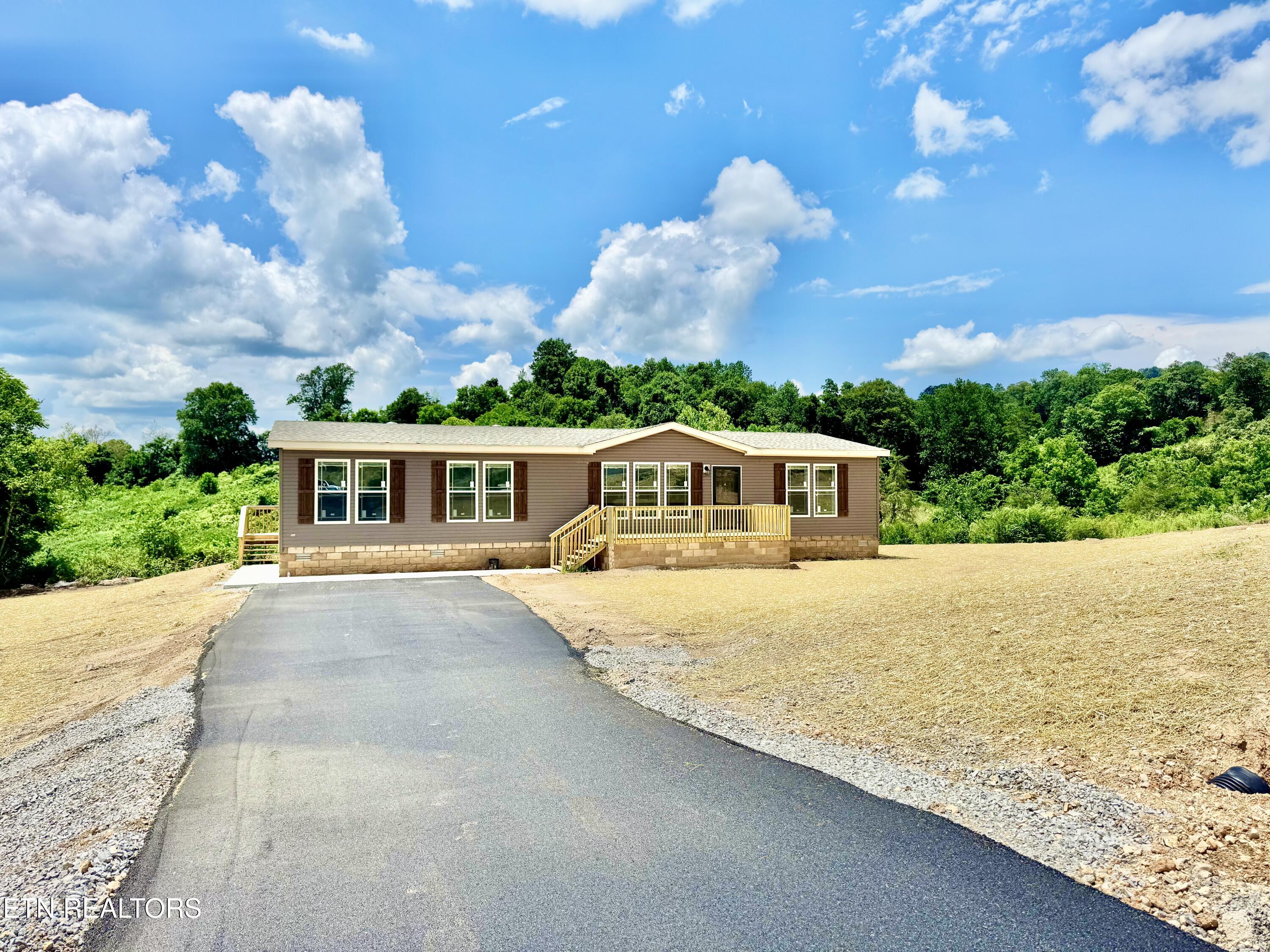 329 Perkey Way New Tazewell TN 37825
