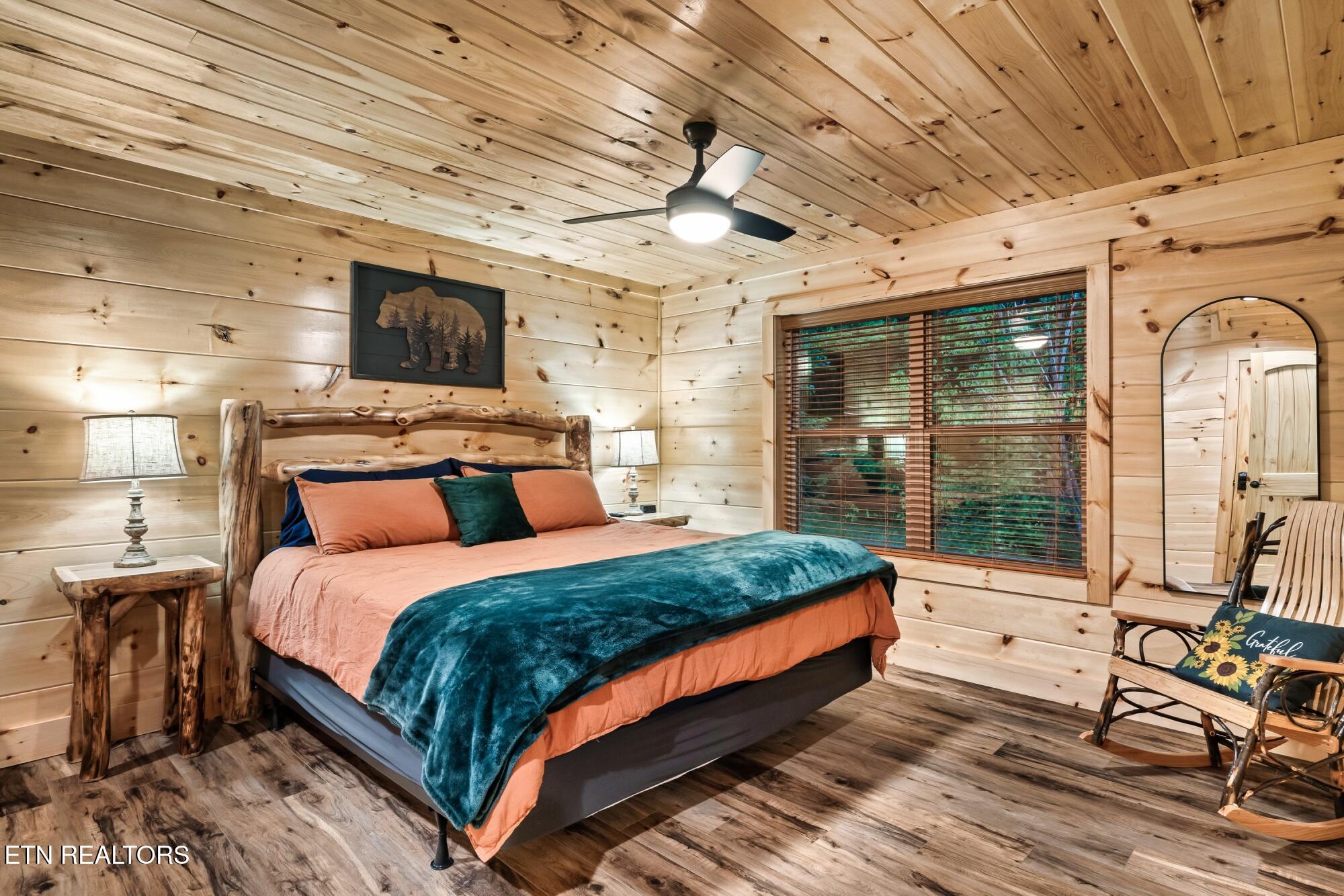 3211 Old Mountain Road Sevierville TN 37876