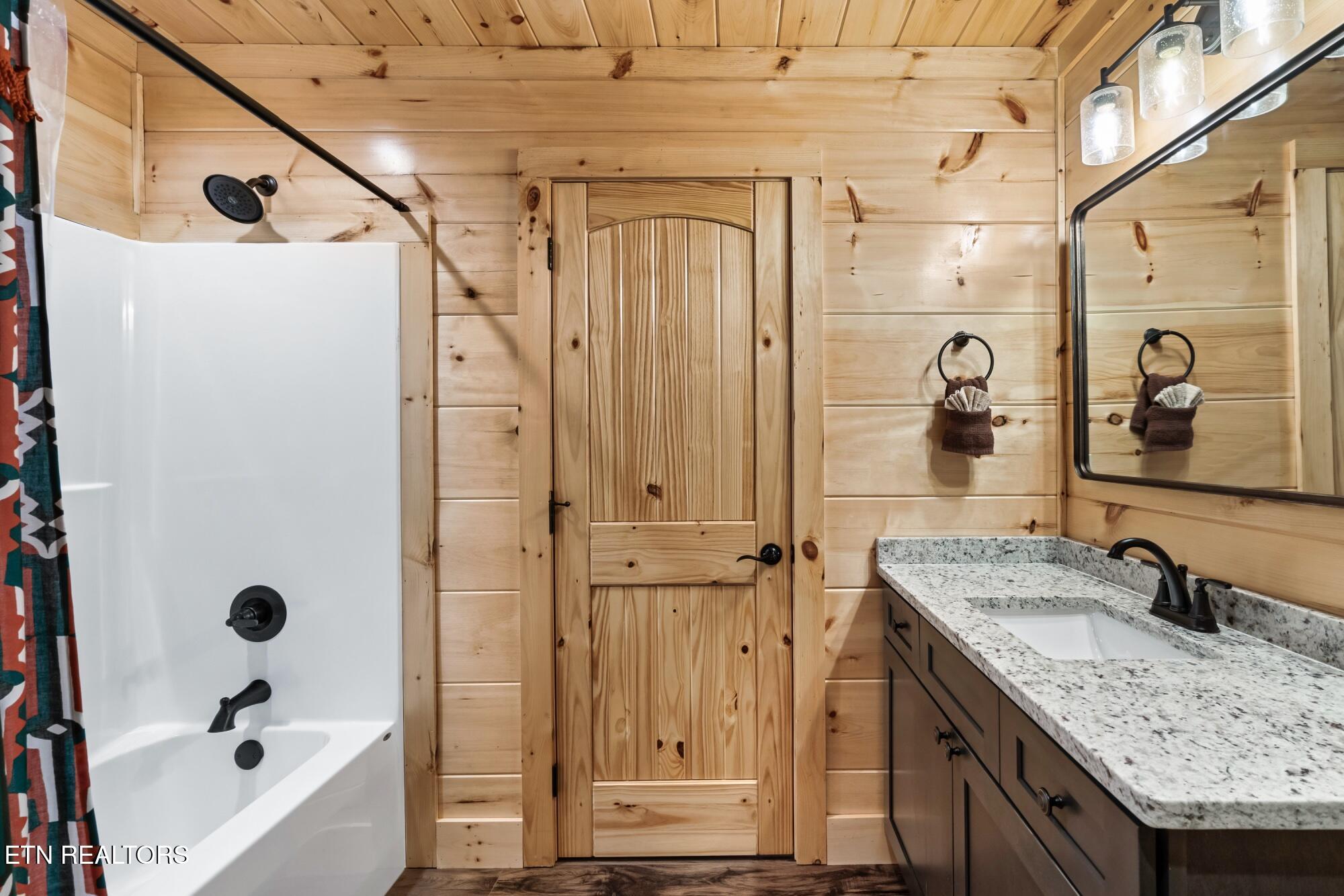 3211 Old Mountain Road Sevierville TN 37876