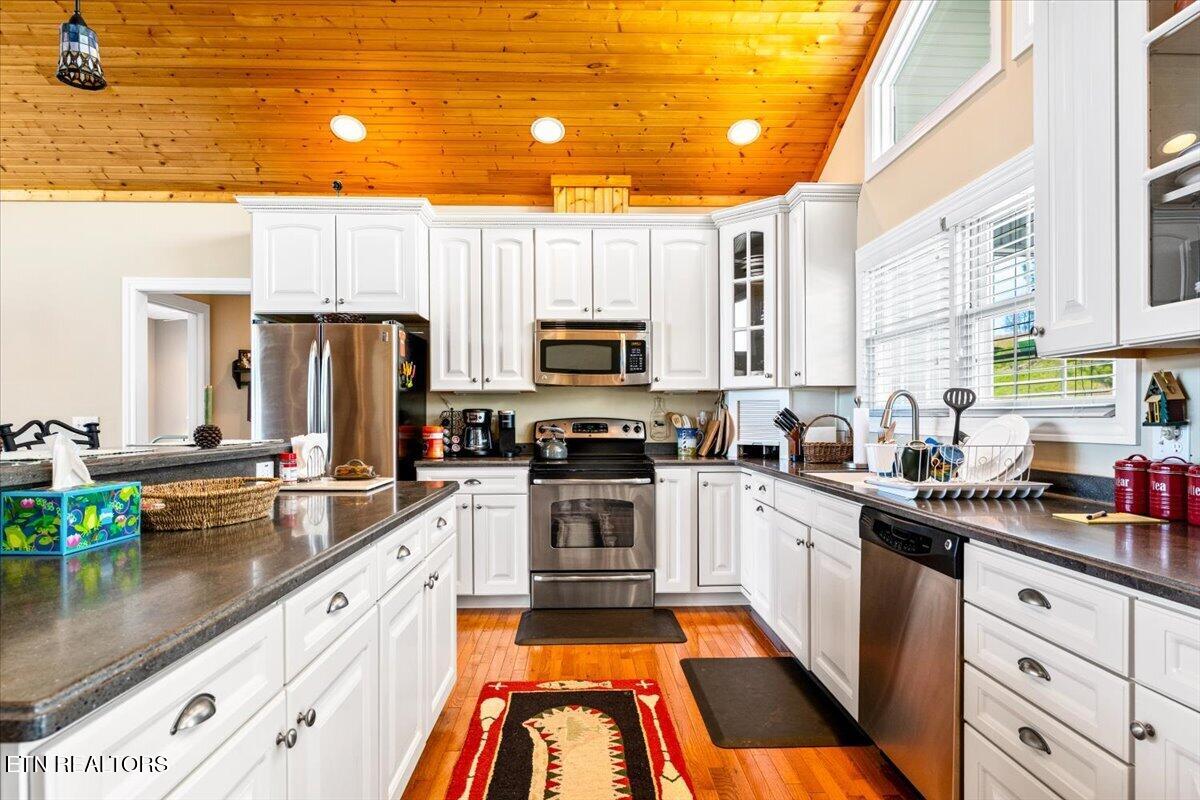 340 Deer Meadow Circle Lafollette TN 37766