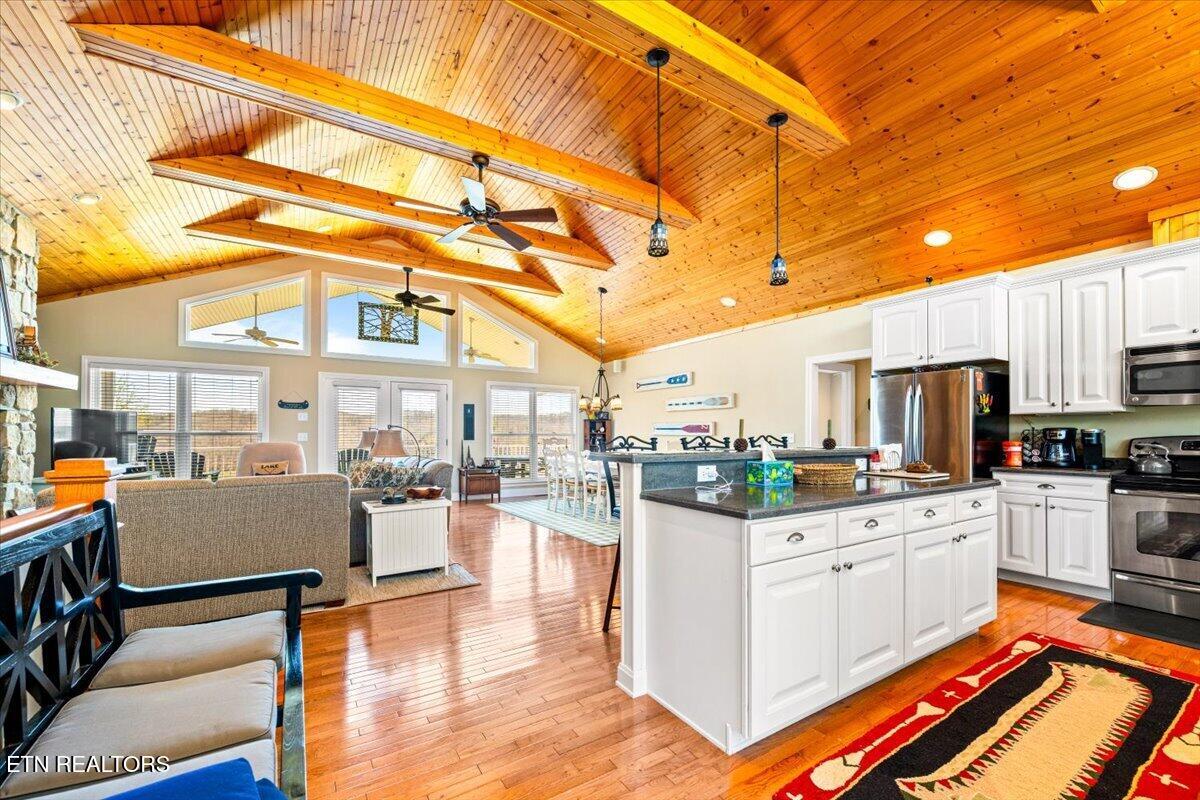 340 Deer Meadow Circle Lafollette TN 37766