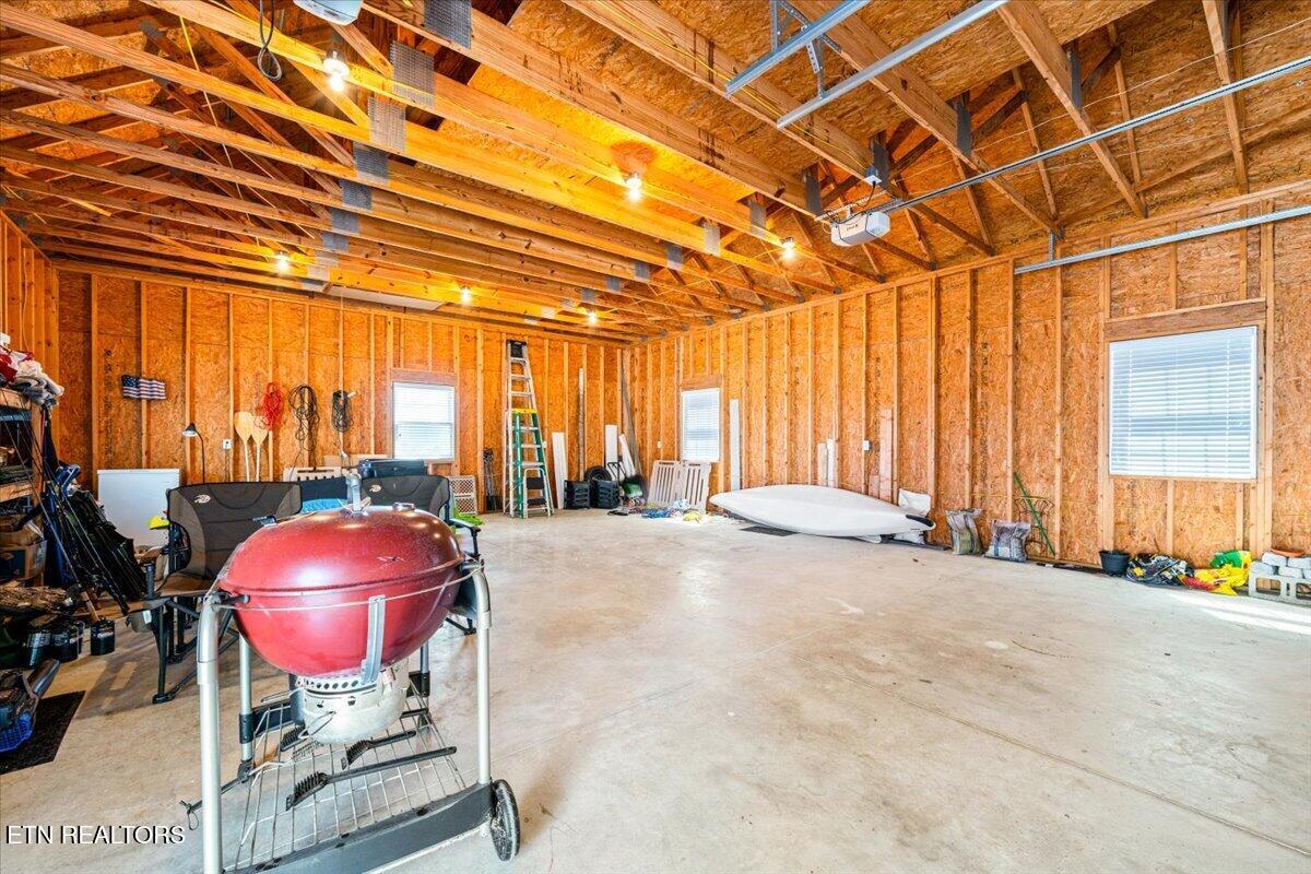 340 Deer Meadow Circle Lafollette TN 37766