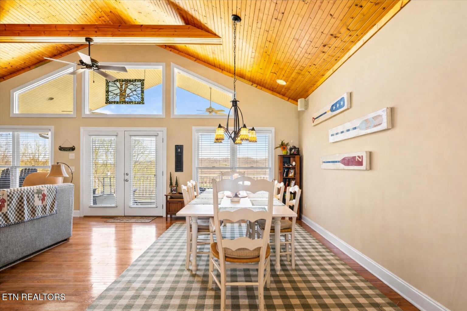 340 Deer Meadow Circle Lafollette TN 37766