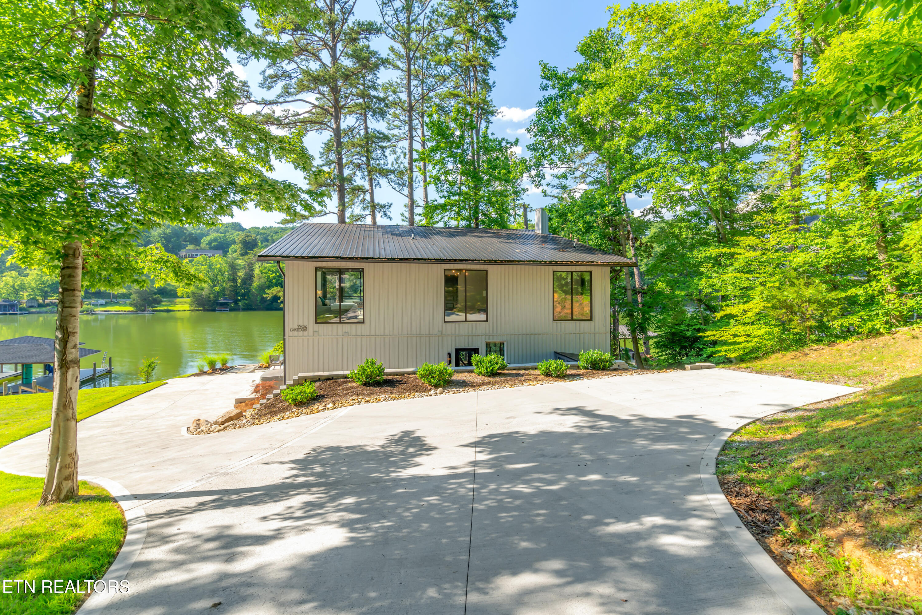 3594 Lakeland Drive Lenoir City TN 37772