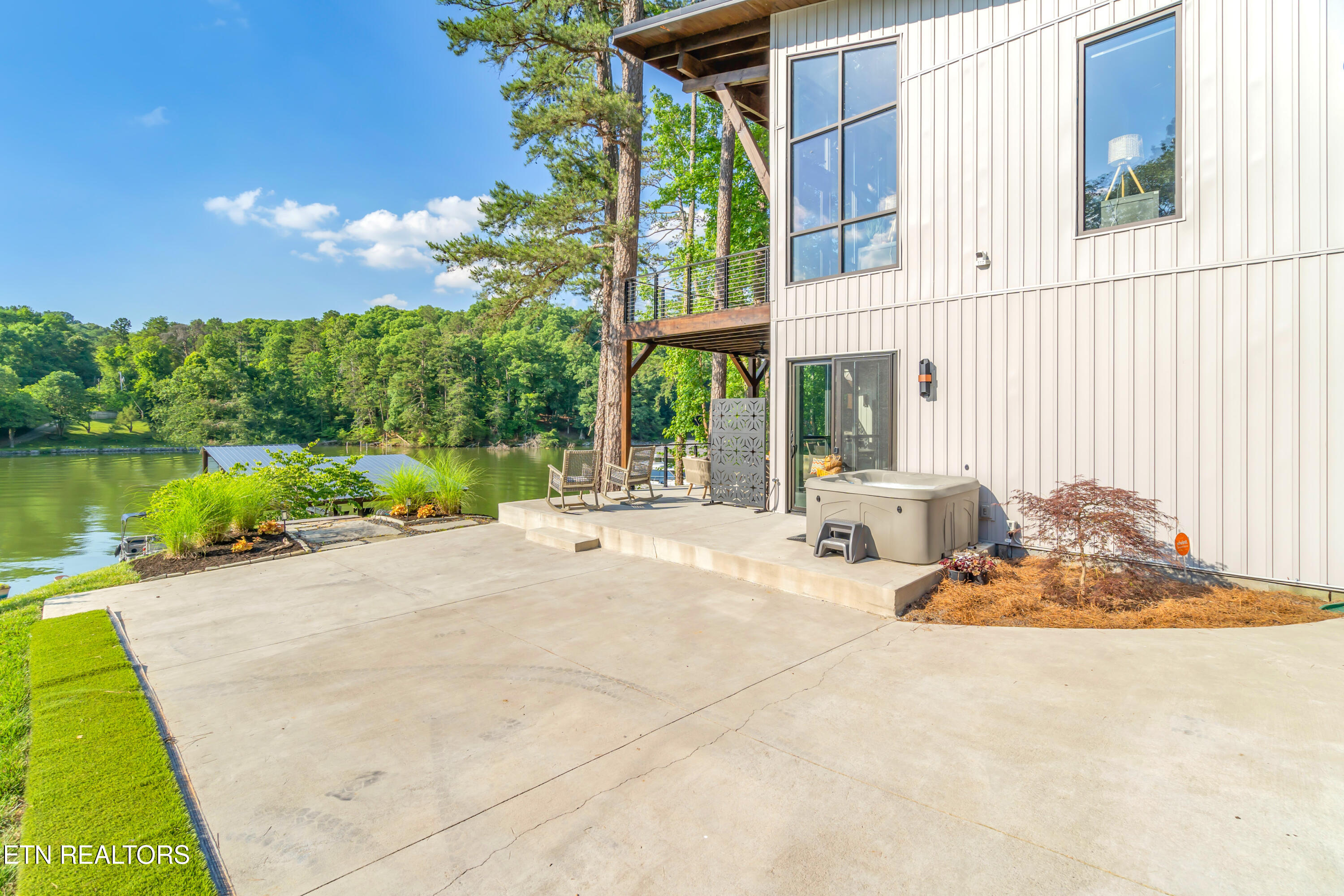 3594 Lakeland Drive Lenoir City TN 37772