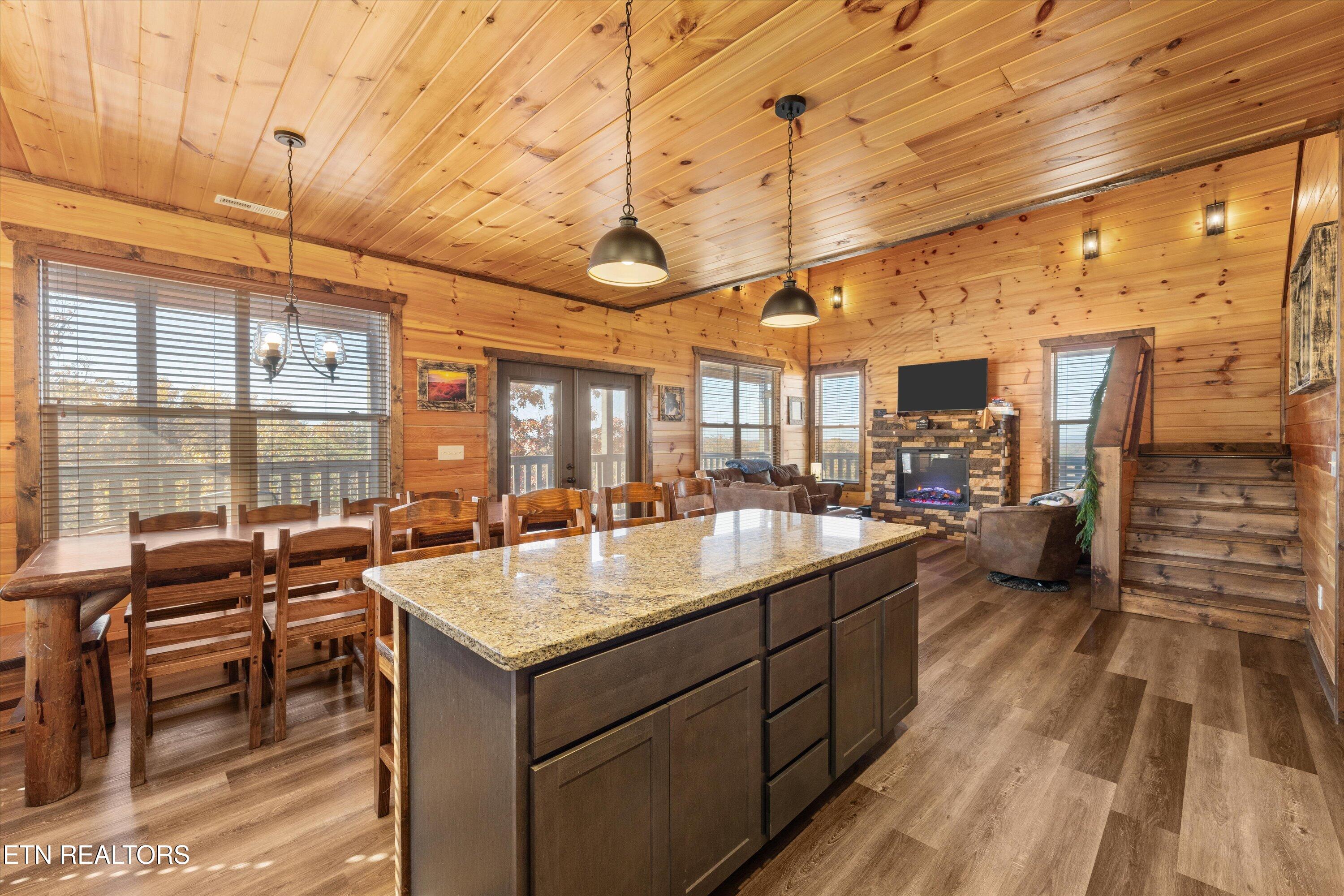 3165 Bear Mountain Lane Sevierville TN 37876