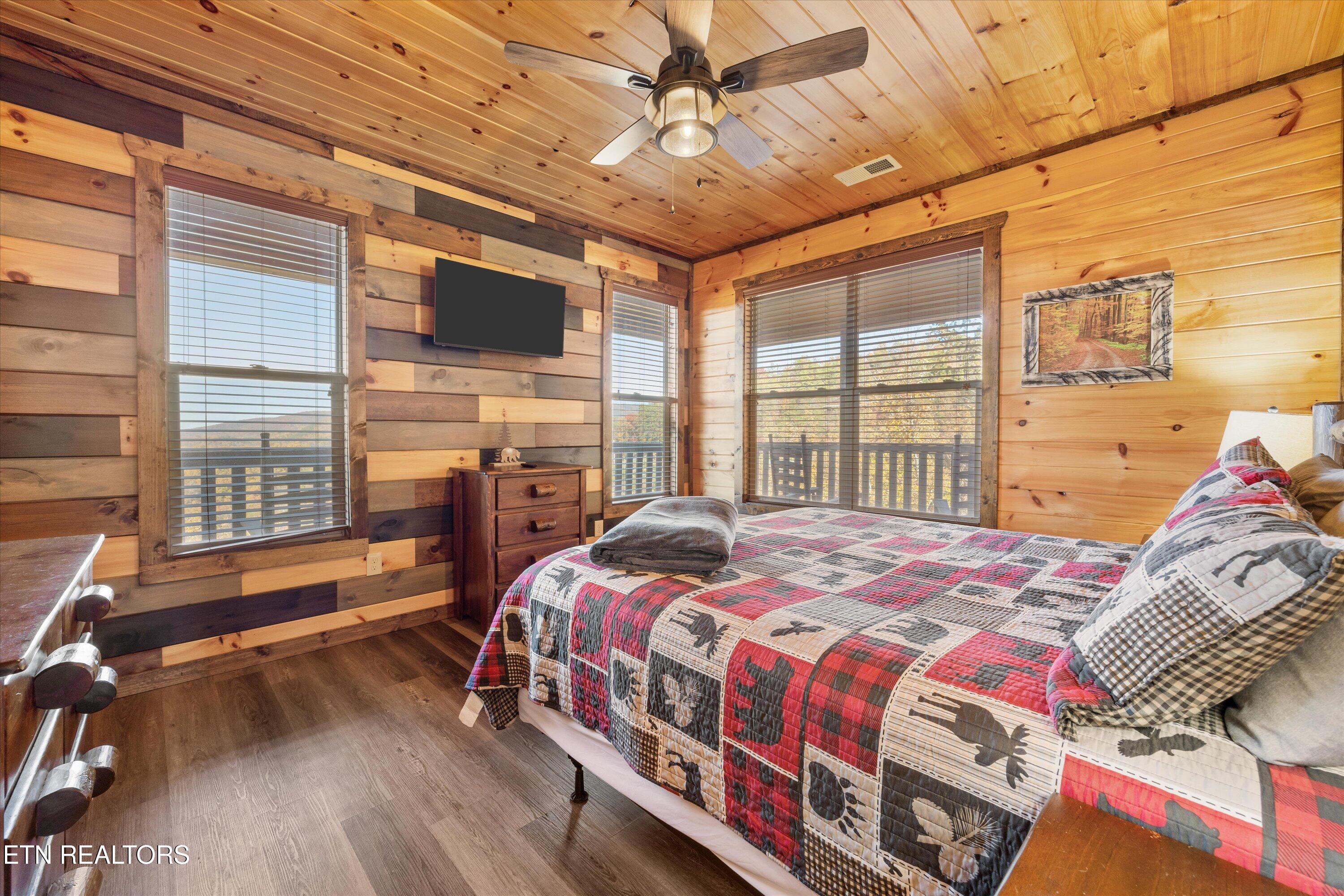 3165 Bear Mountain Lane Sevierville TN 37876