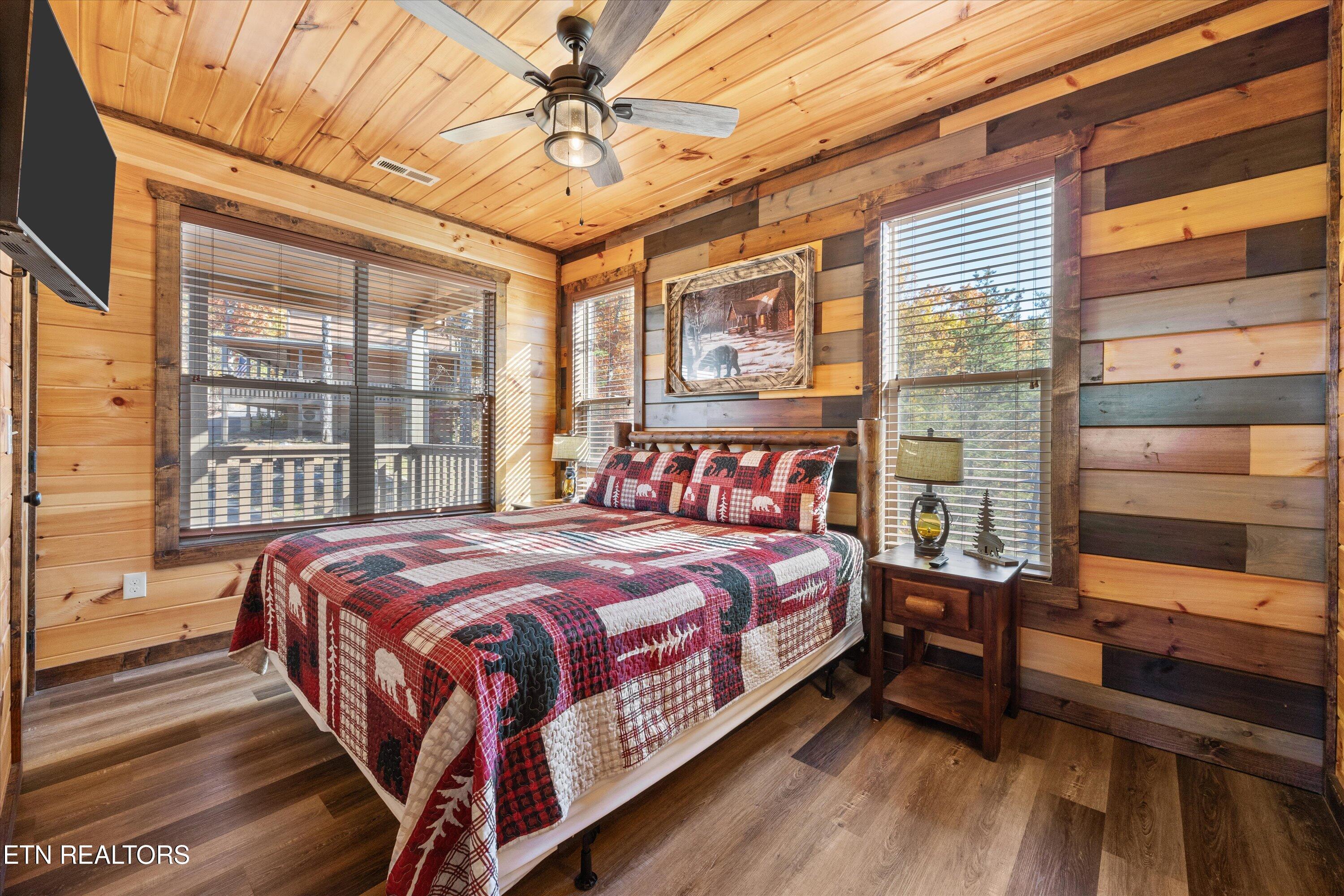3165 Bear Mountain Lane Sevierville TN 37876