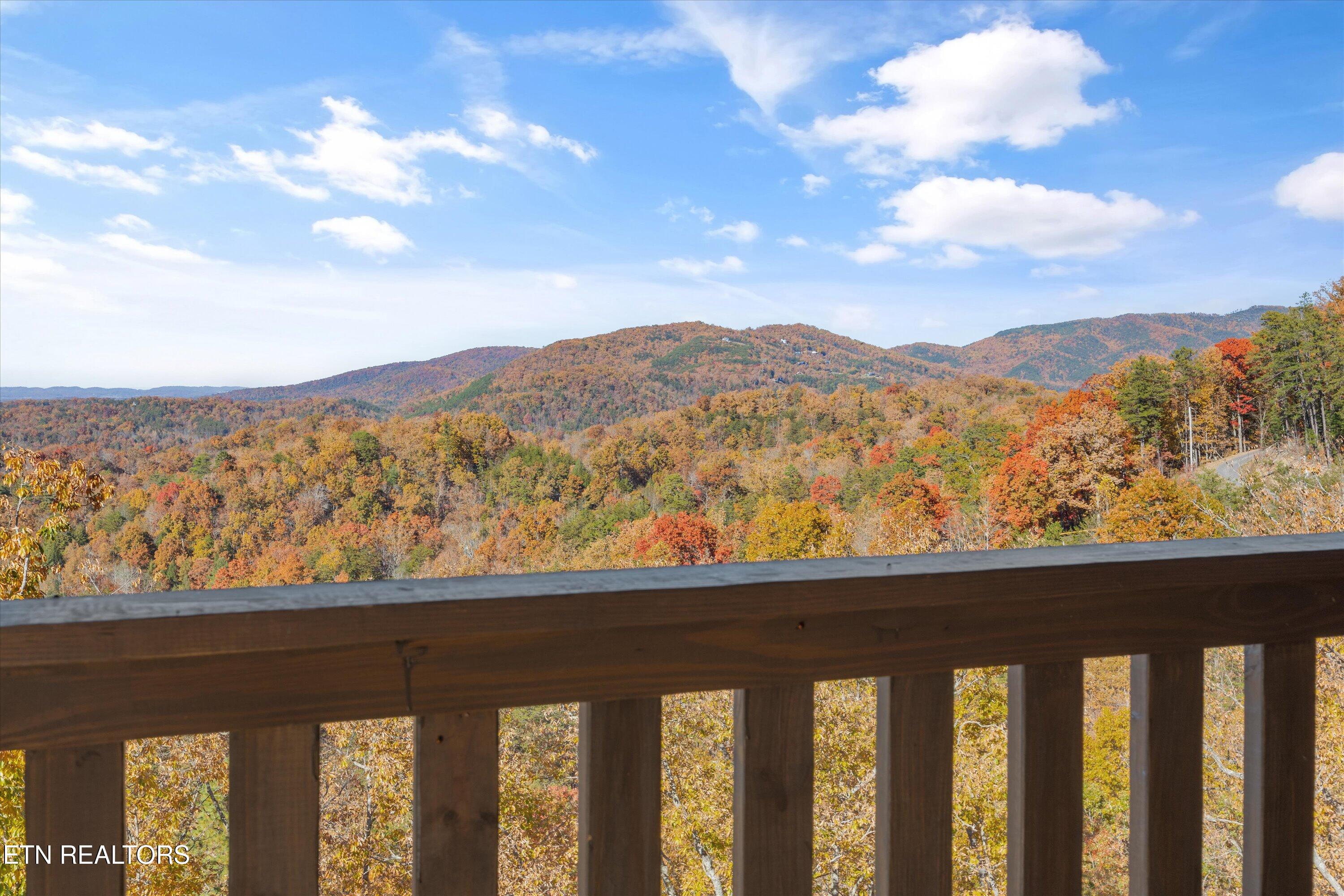 3165 Bear Mountain Lane Sevierville TN 37876