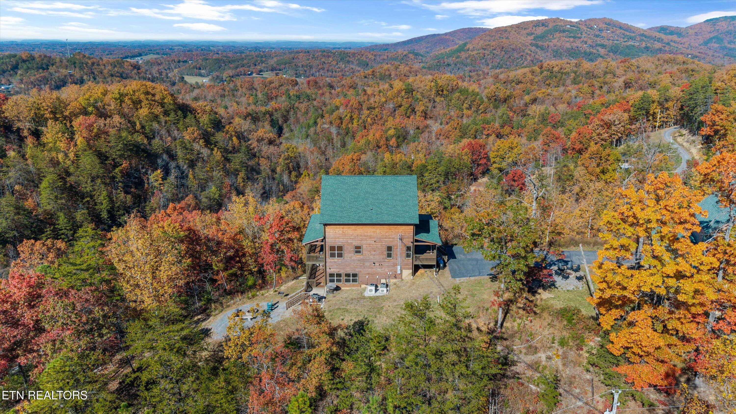 3165 Bear Mountain Lane Sevierville TN 37876