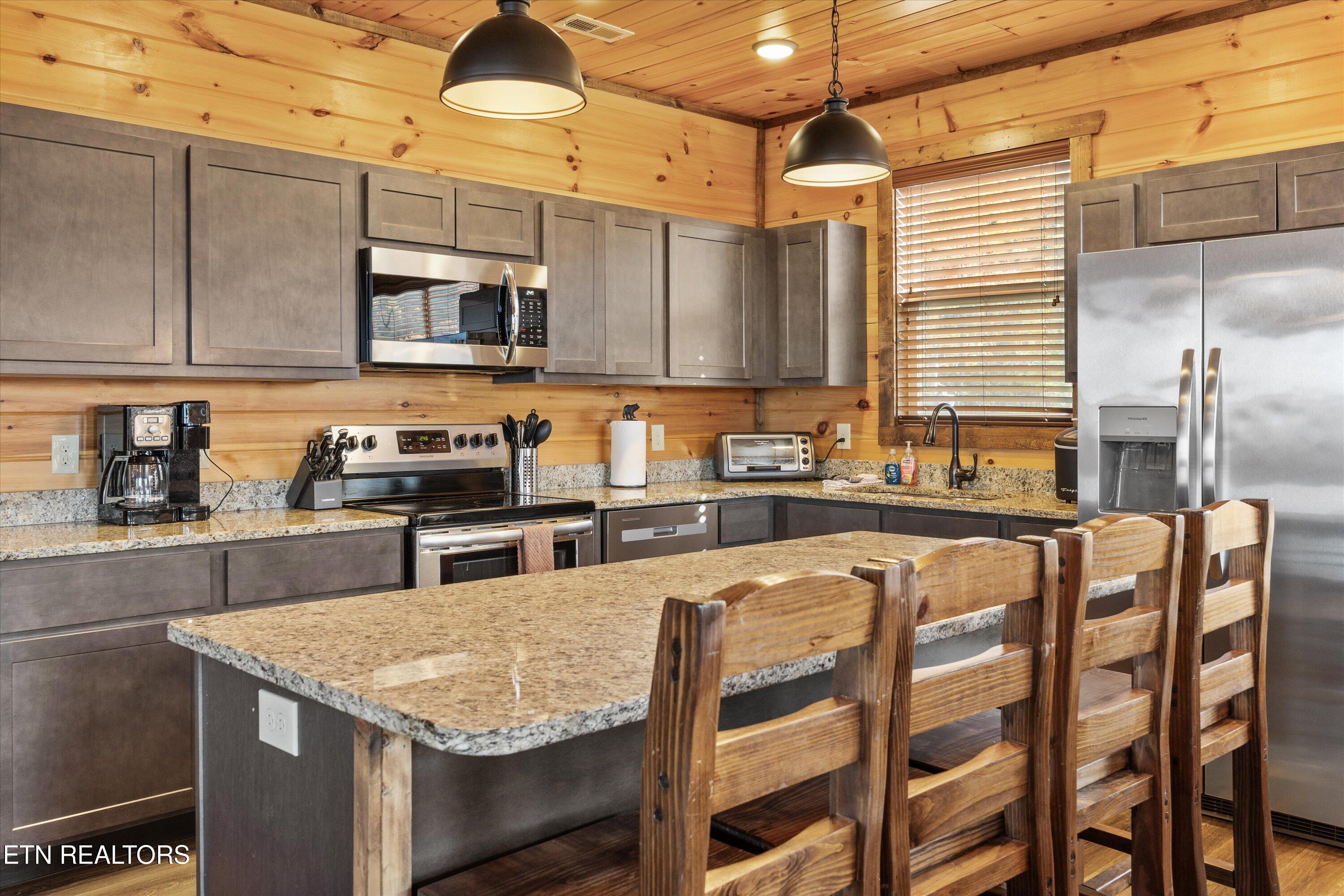 3165 Bear Mountain Lane Sevierville TN 37876