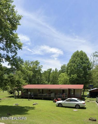 5285 White Oak Road Duff TN 37729