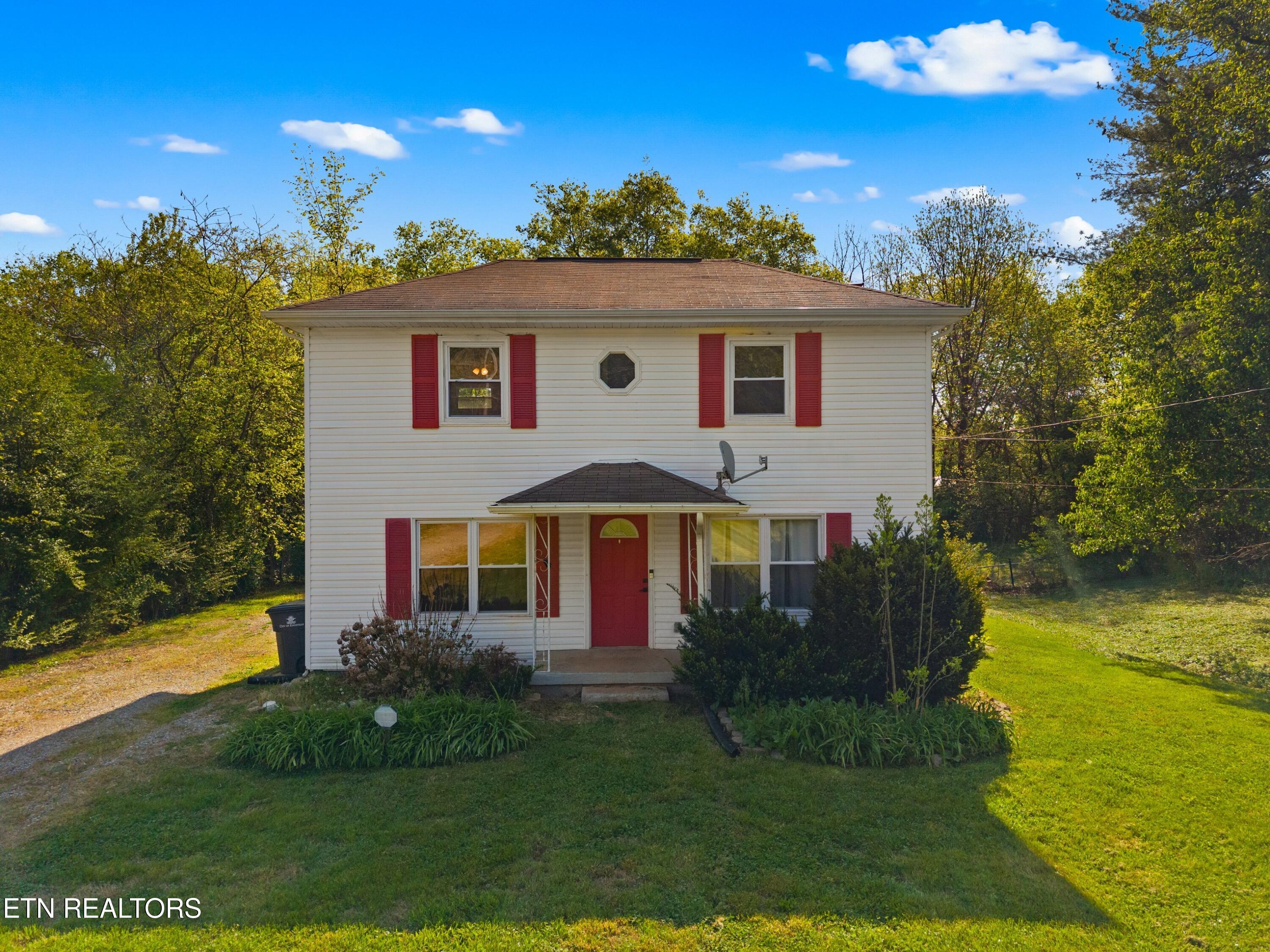 1924 Sunny Lane Knoxville TN 37912