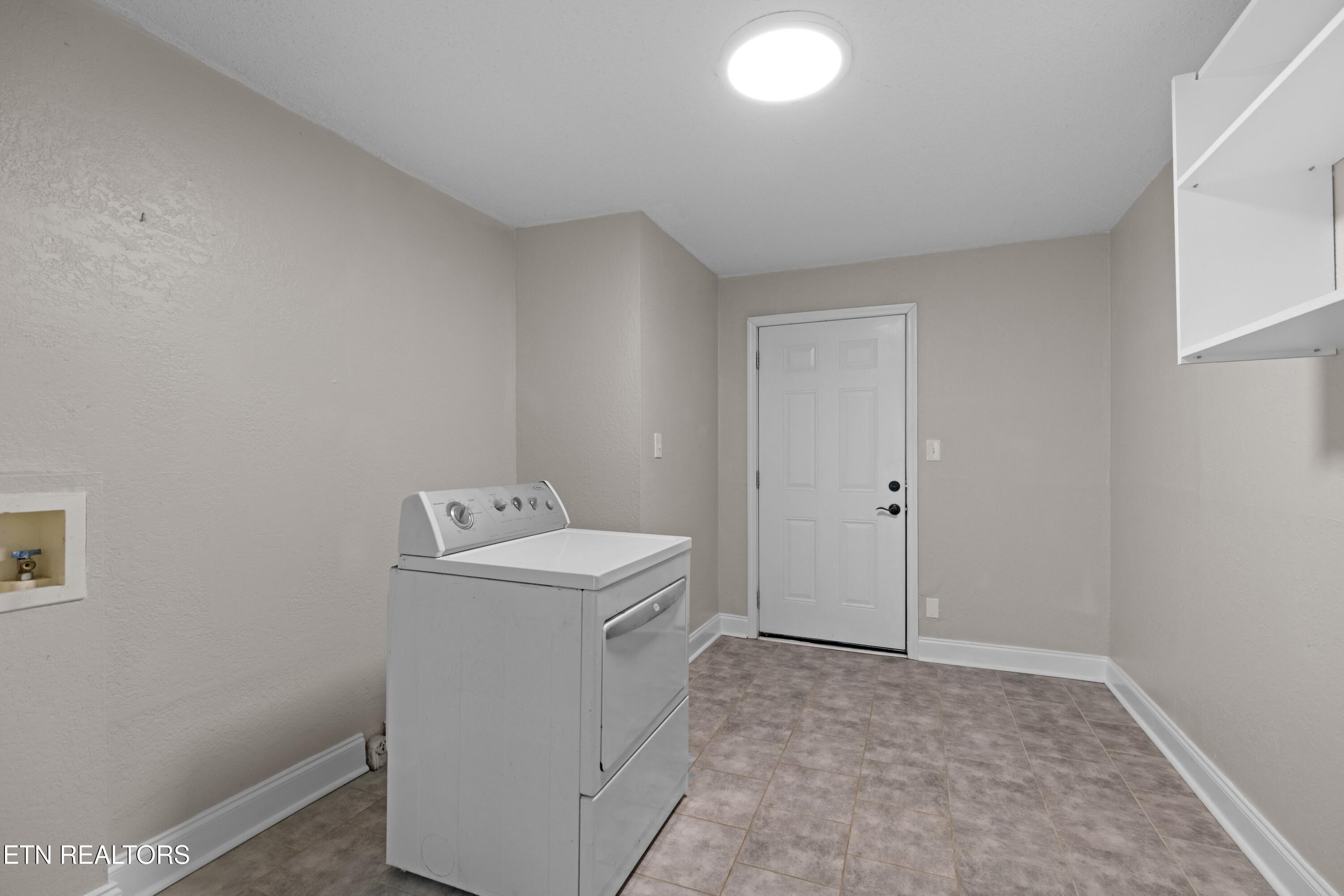 1924 Sunny Lane Knoxville TN 37912