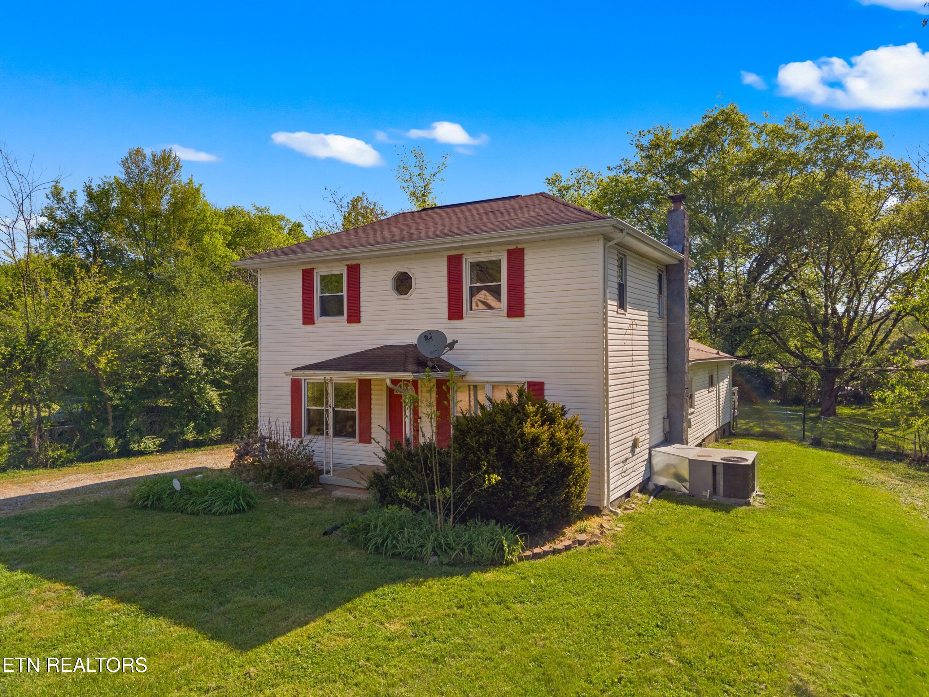 1924 Sunny Lane Knoxville TN 37912
