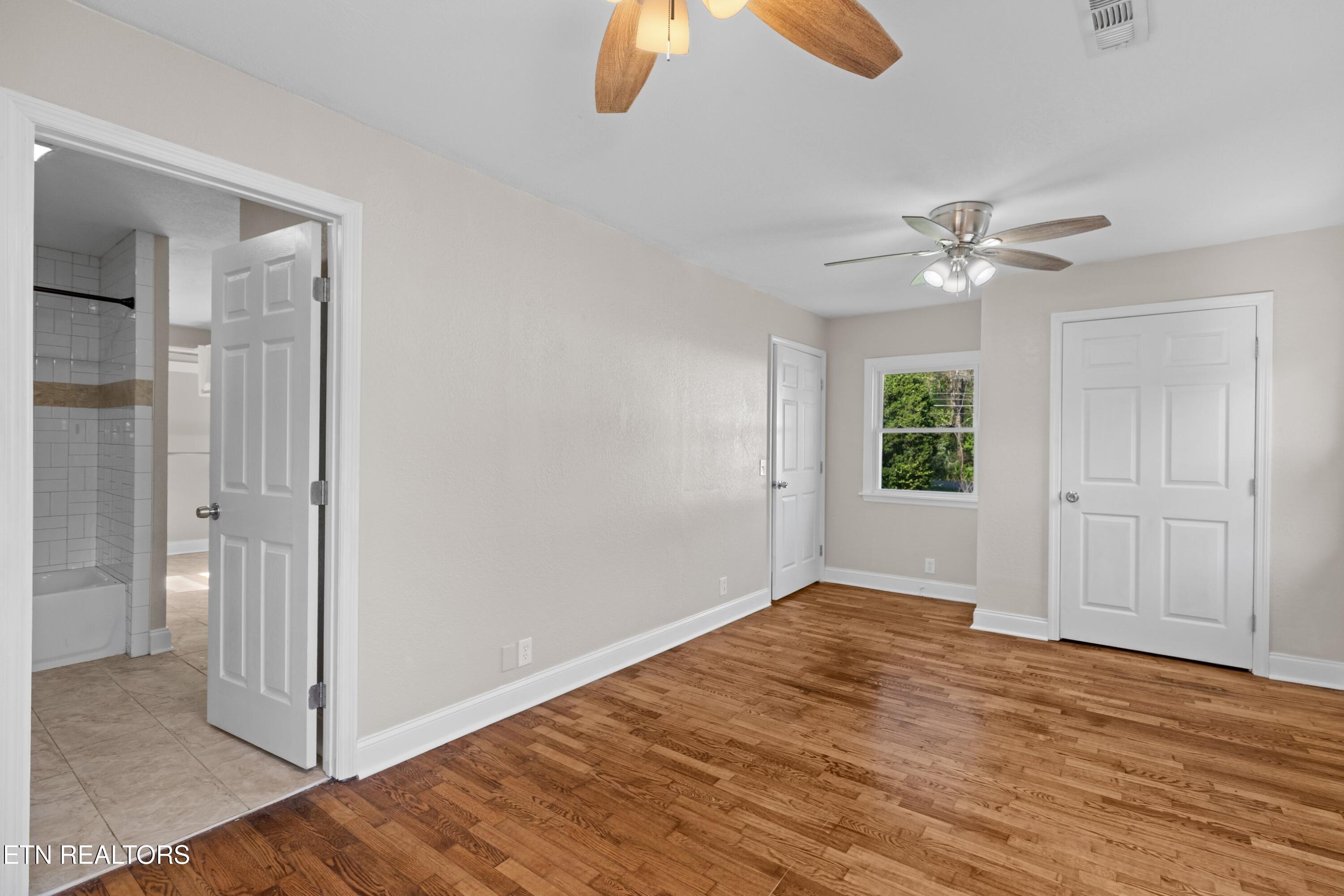 1924 Sunny Lane Knoxville TN 37912