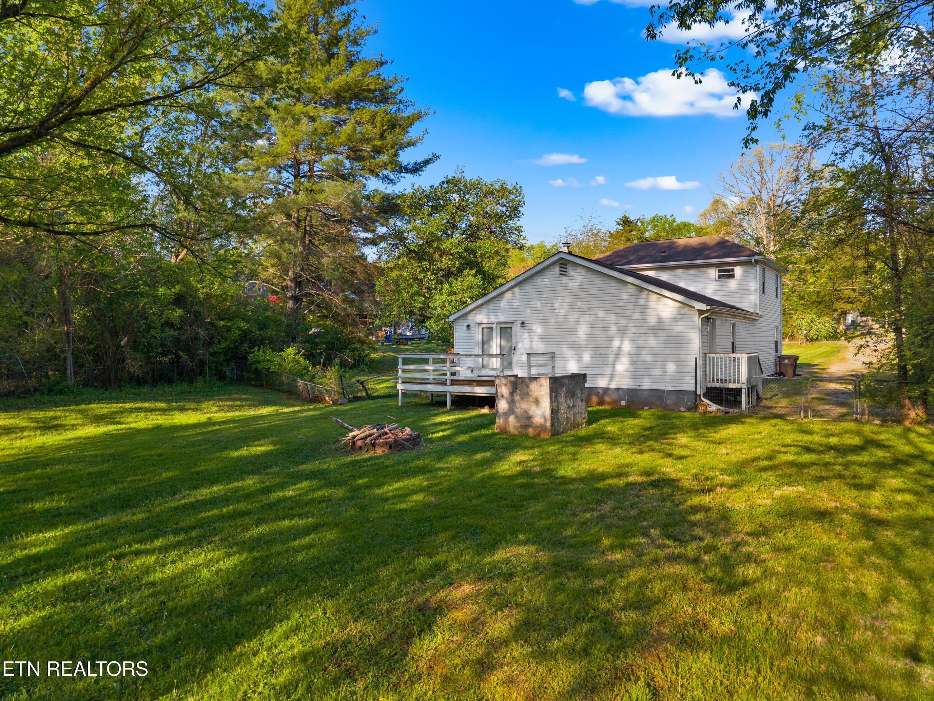1924 Sunny Lane Knoxville TN 37912