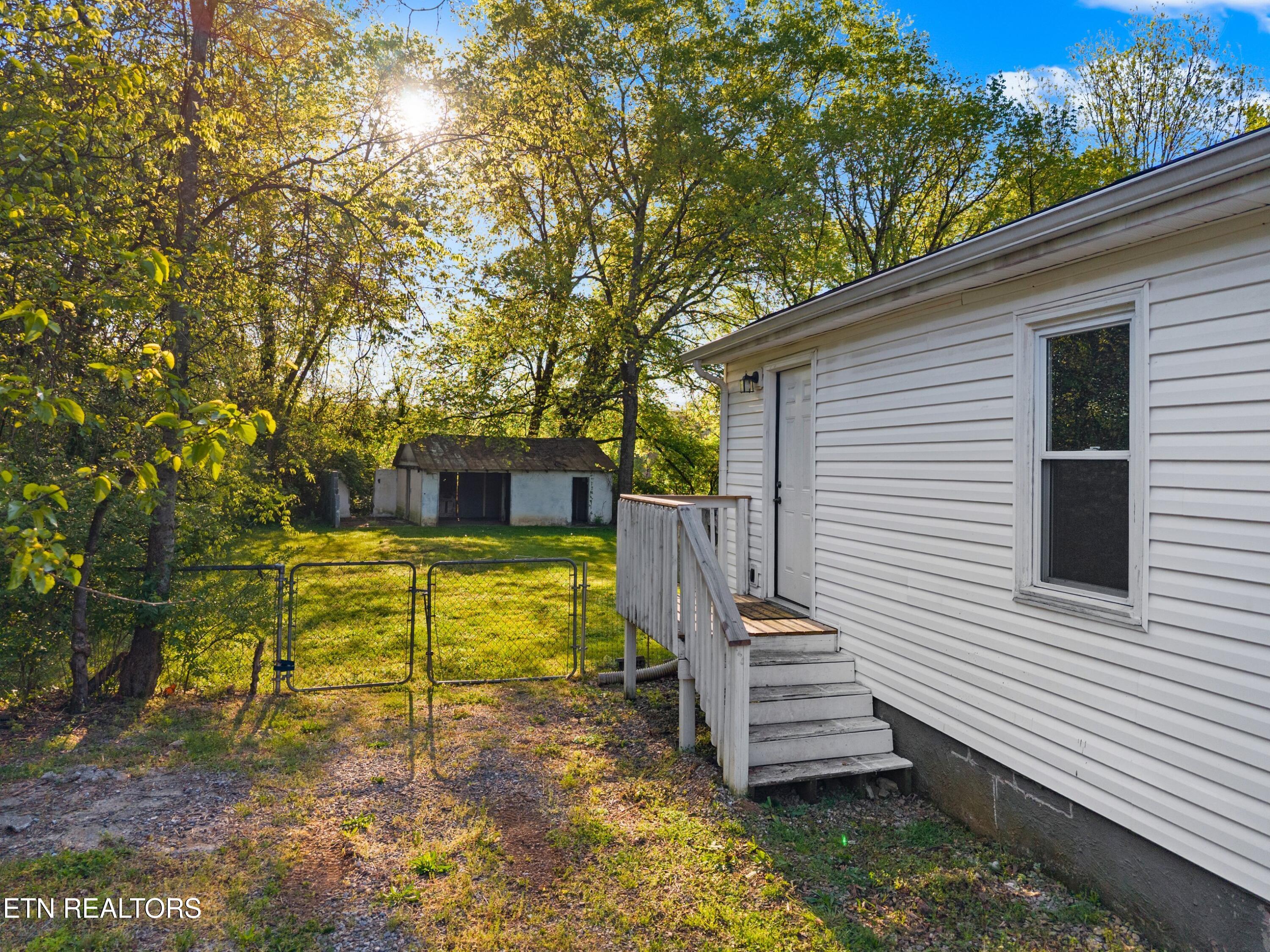1924 Sunny Lane Knoxville TN 37912