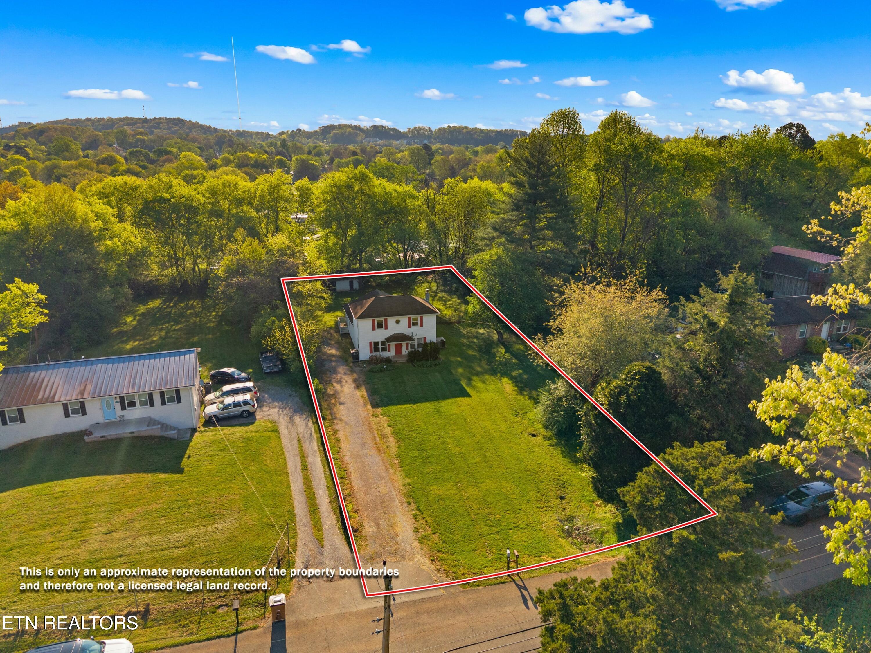 1924 Sunny Lane Knoxville TN 37912